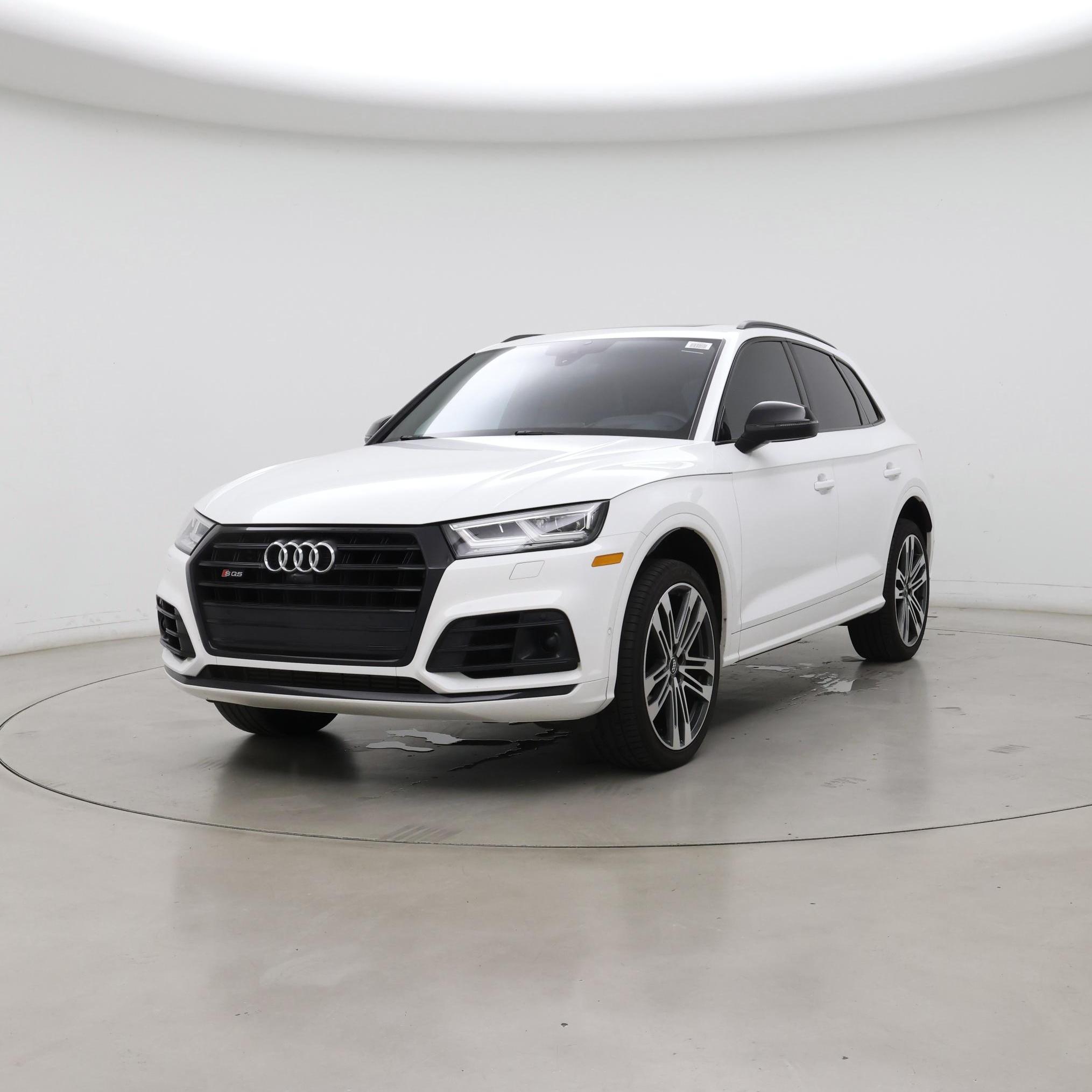 Thumbnail: 2020 Audi SQ5 - 4