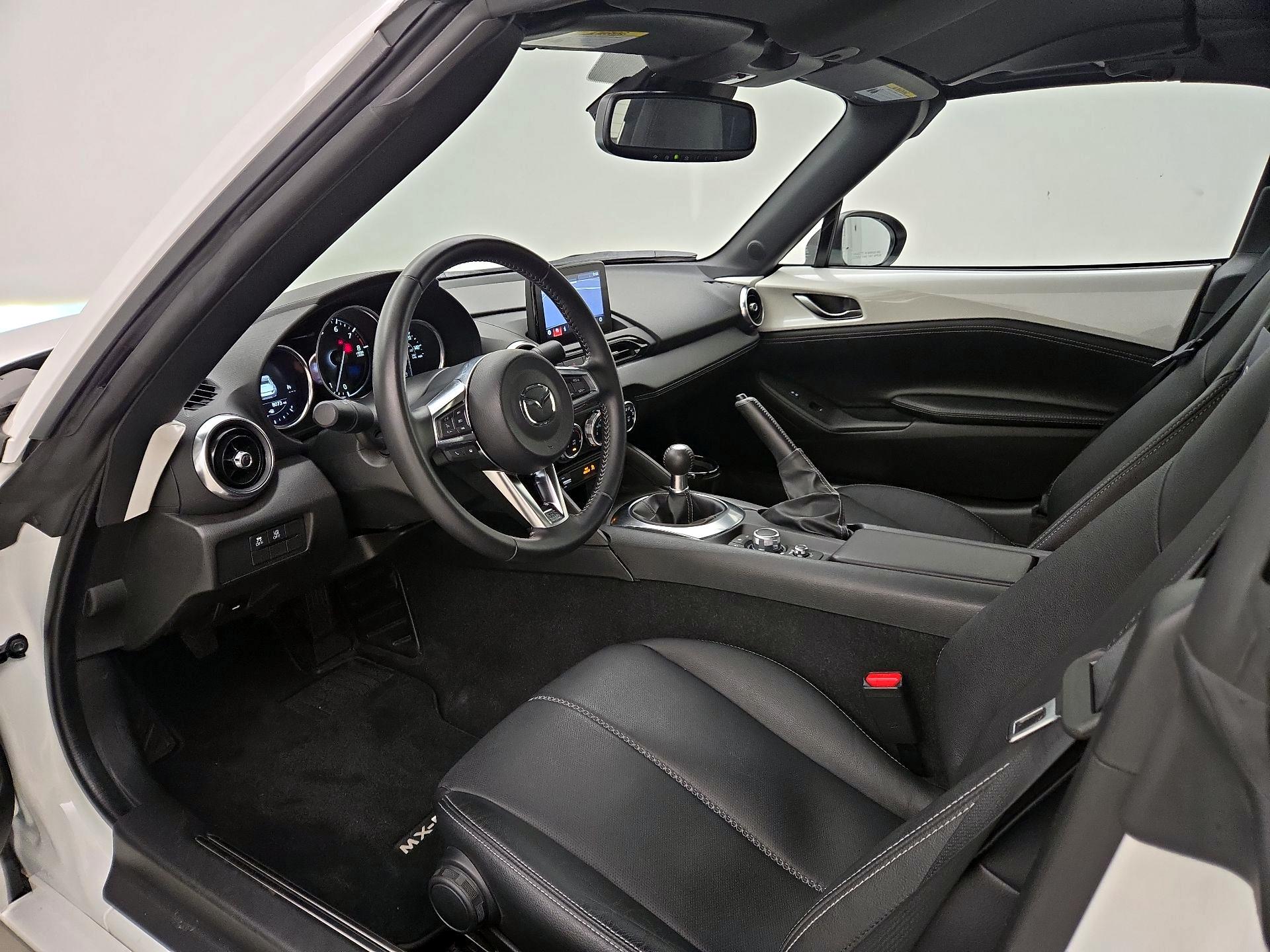 Thumbnail: 2023 Mazda MX-5 Miata - 11