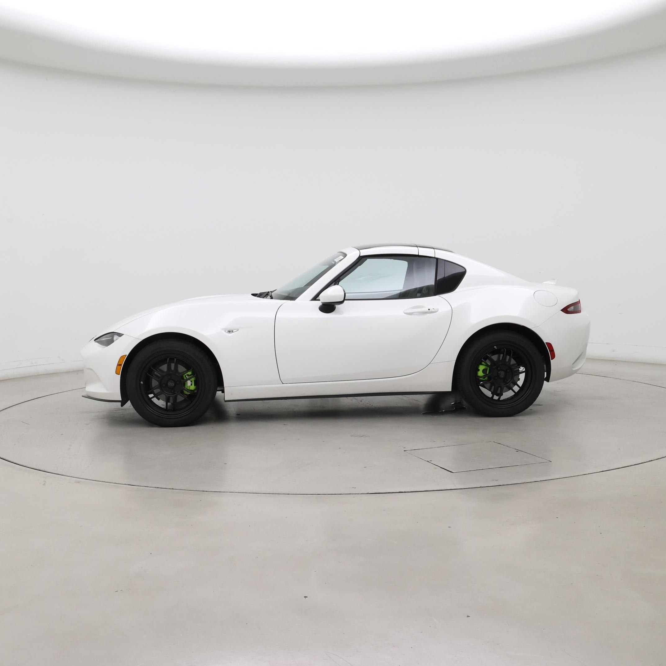 Thumbnail: 2023 Mazda MX-5 Miata - 3
