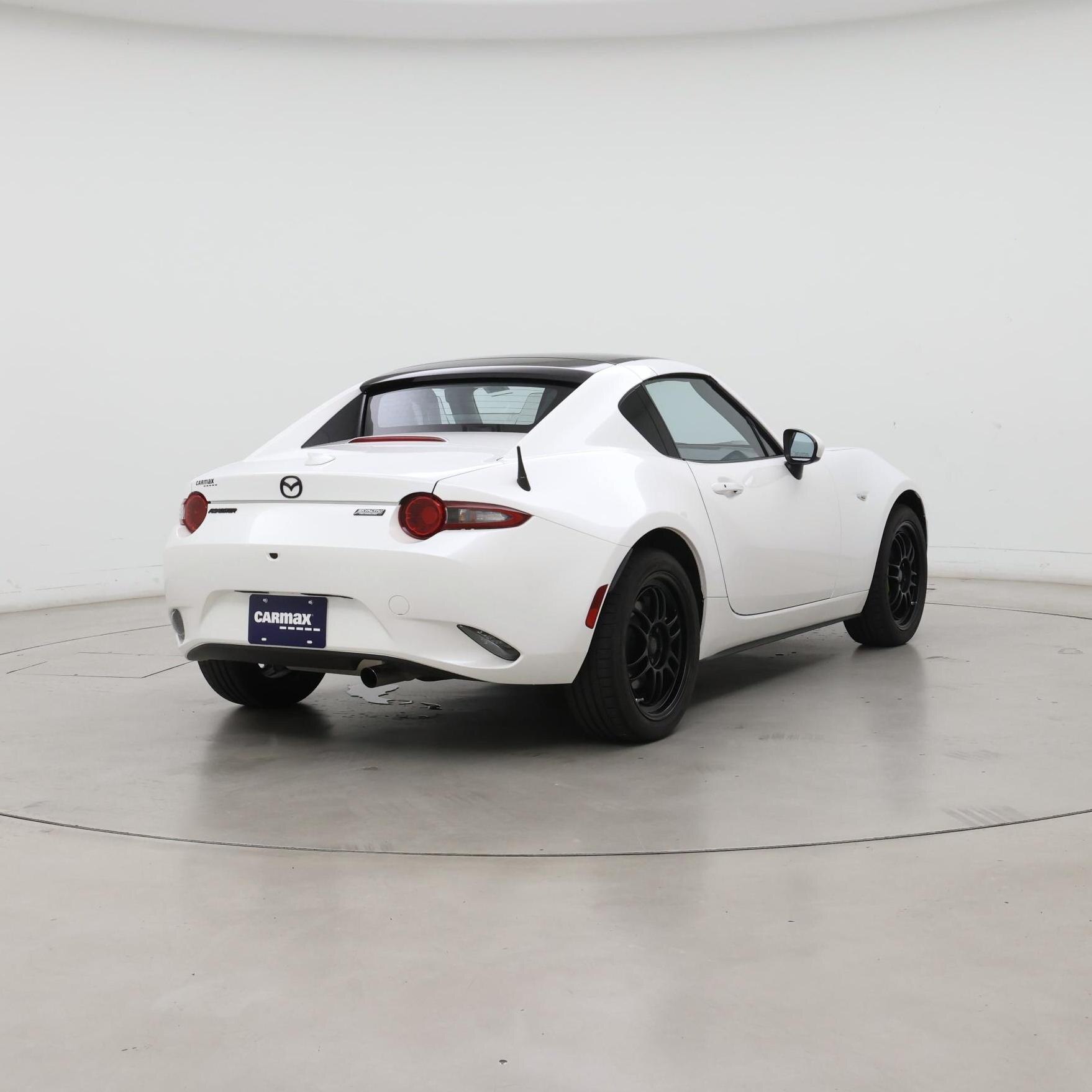 Thumbnail: 2023 Mazda MX-5 Miata - 8