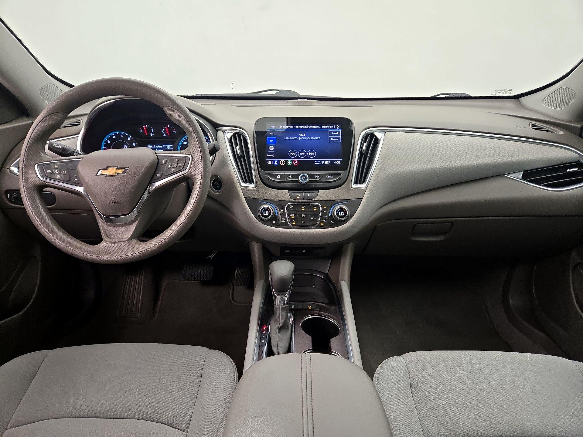 Thumbnail: 2021 Chevrolet Malibu - 9