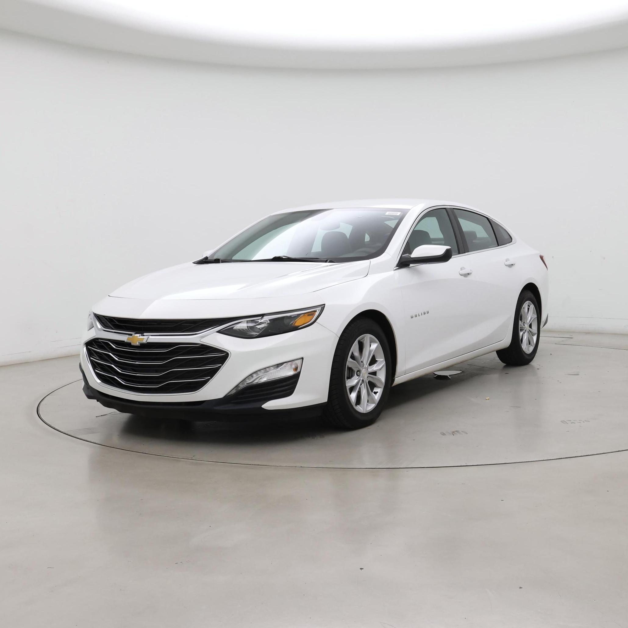 Thumbnail: 2021 Chevrolet Malibu - 4