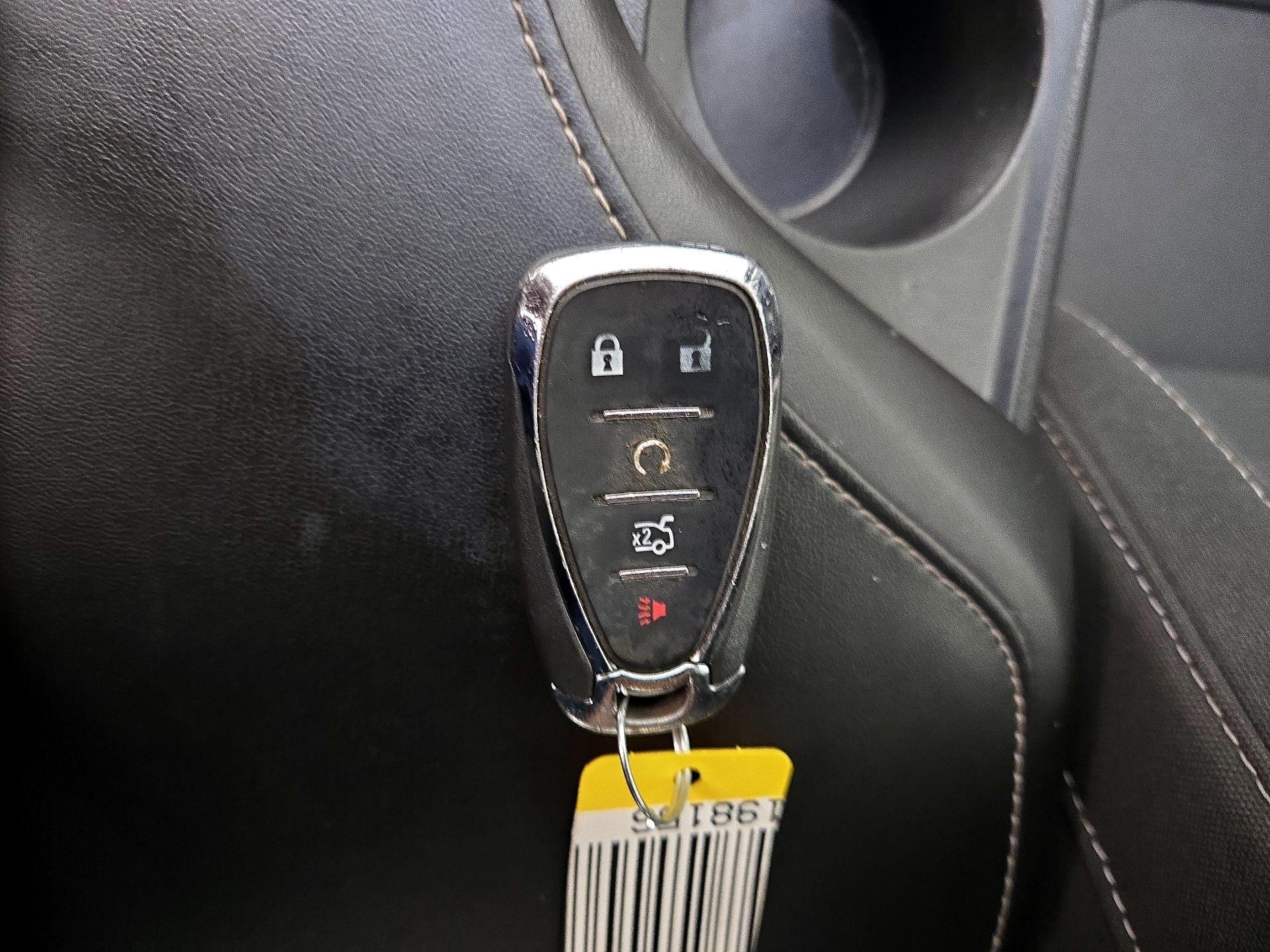 Thumbnail: 2018 Chevrolet Camaro - 19