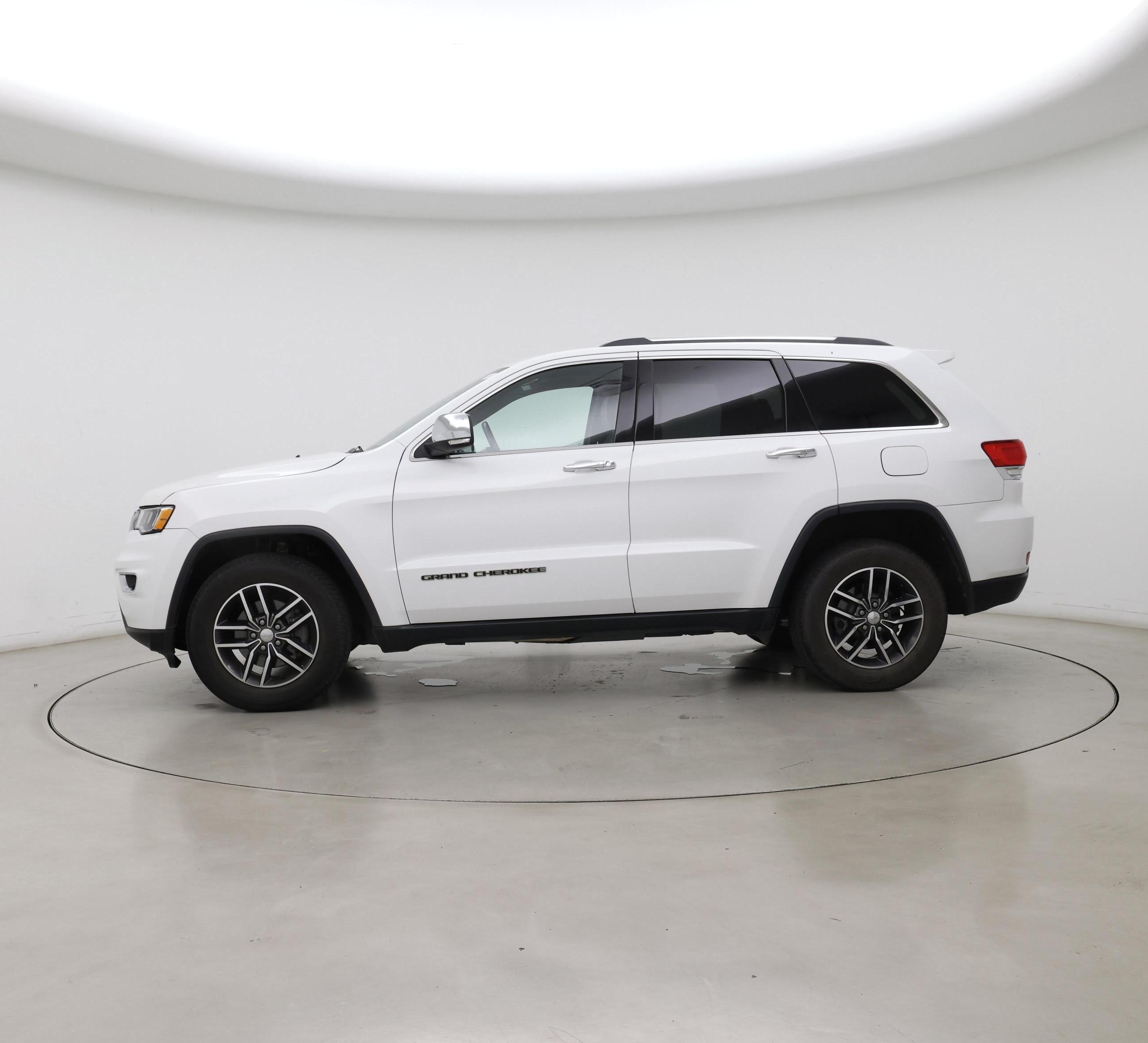 Thumbnail: 2018 Jeep Grand Cherokee - 3