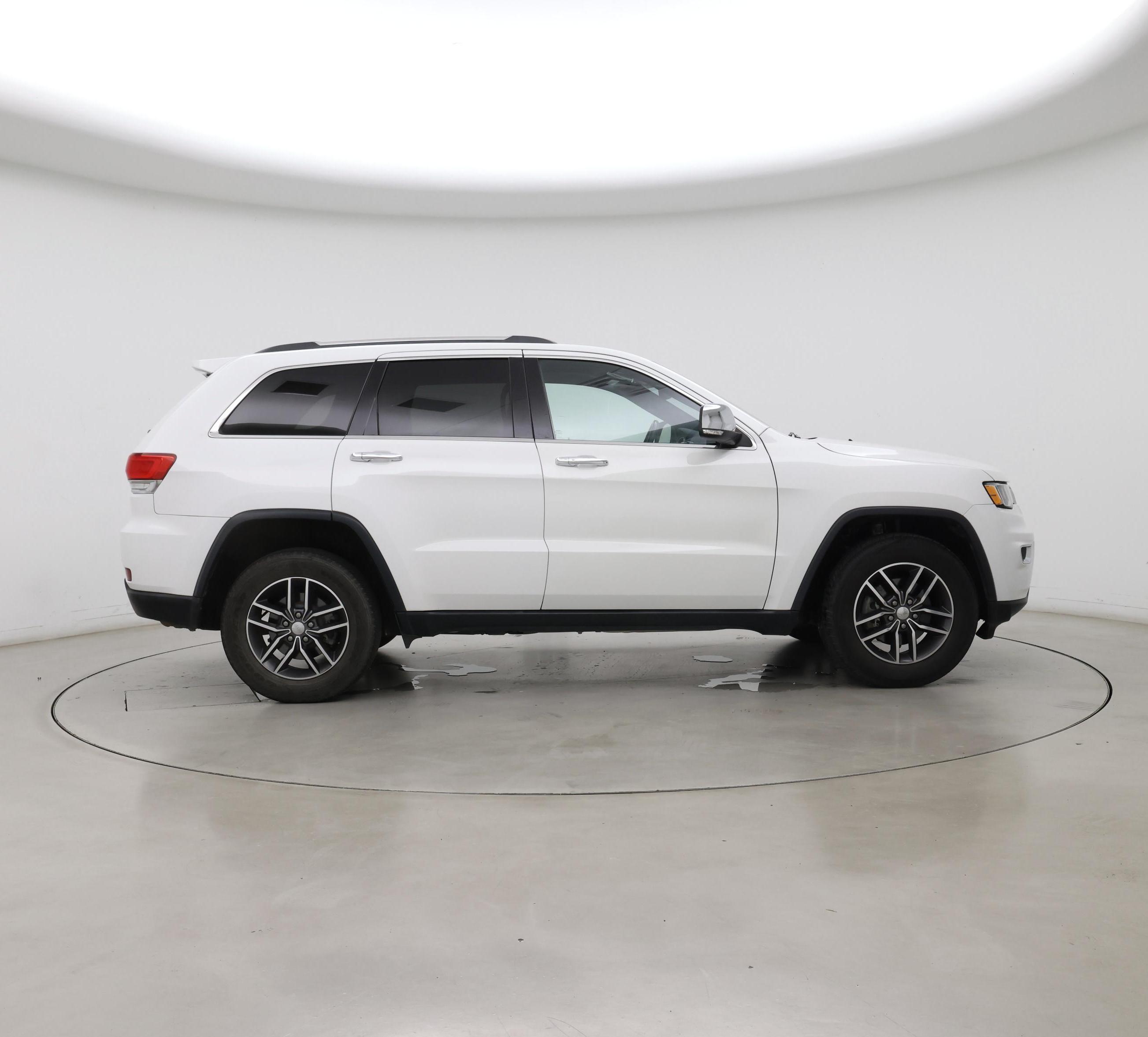 Thumbnail: 2018 Jeep Grand Cherokee - 7