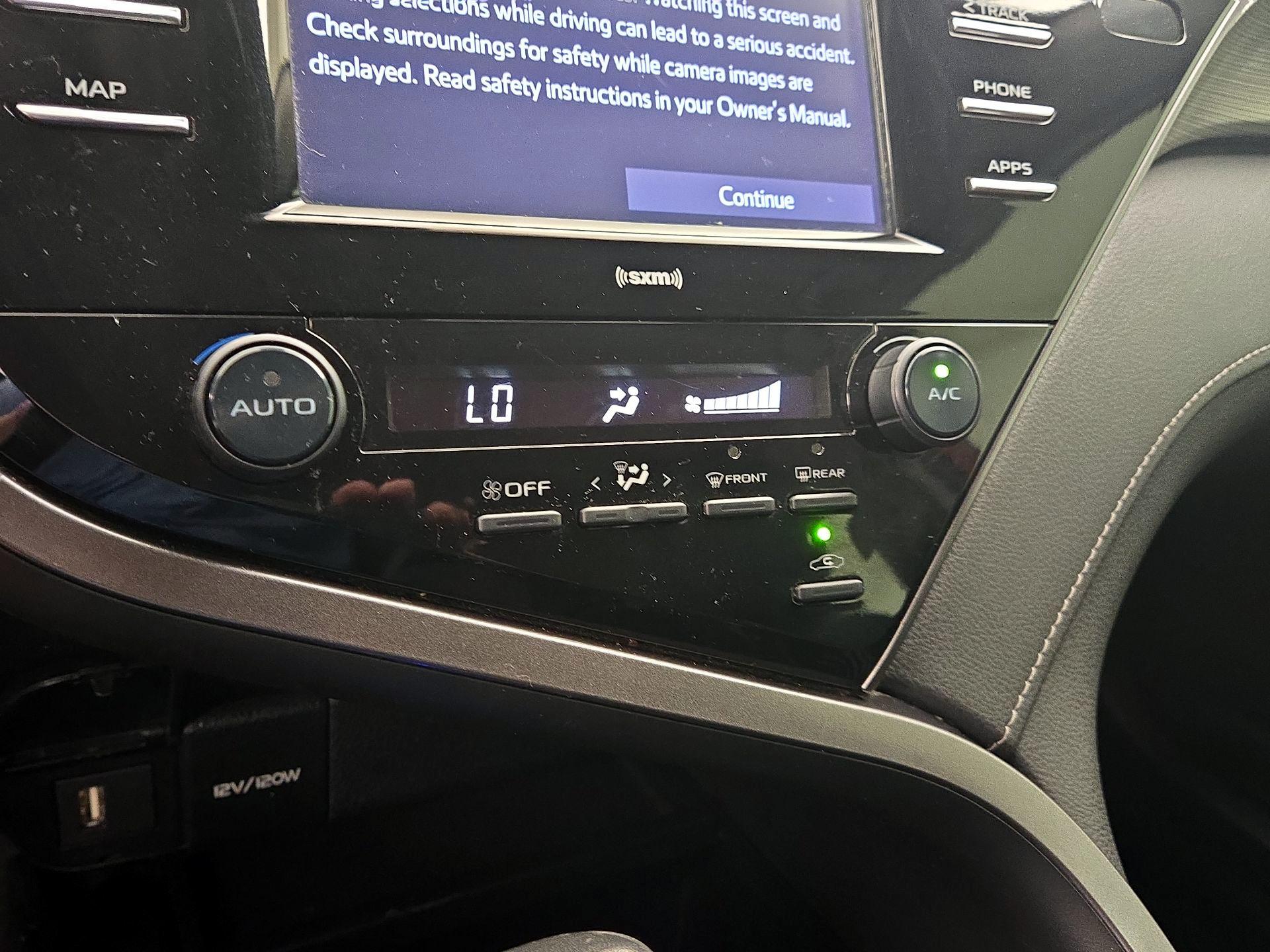 Thumbnail: 2020 Toyota Camry - 16