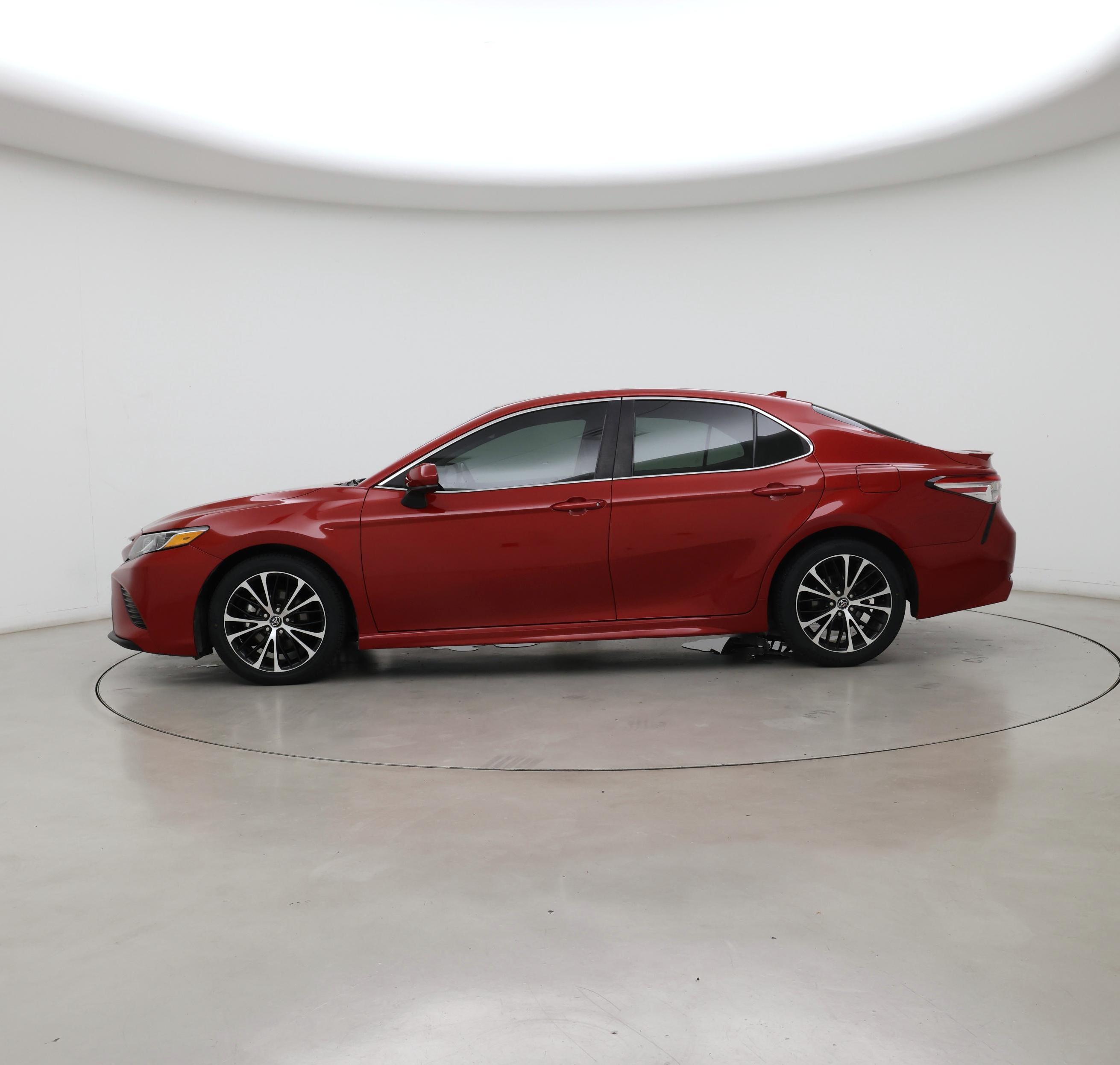 Thumbnail: 2020 Toyota Camry - 3