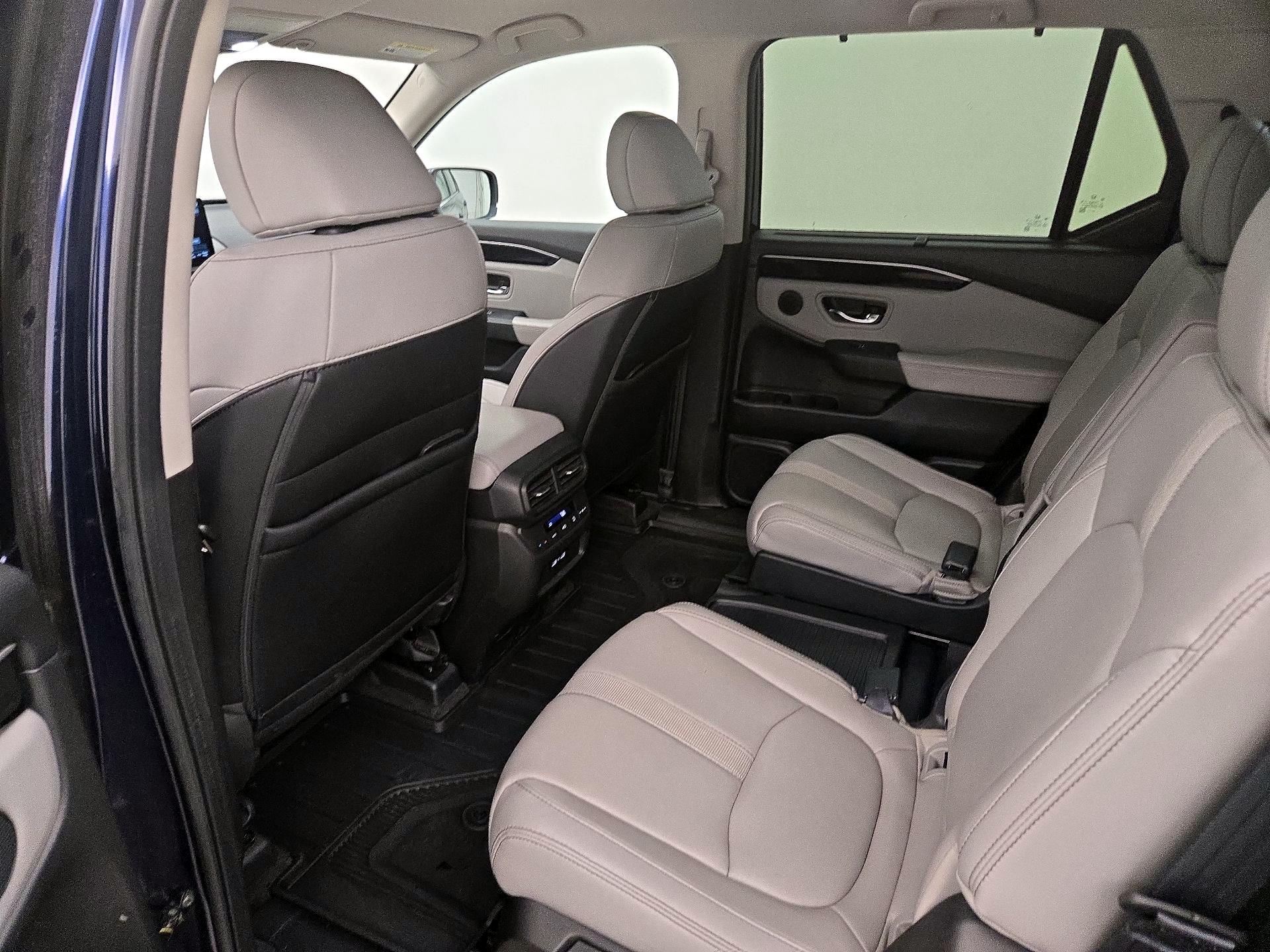Thumbnail: 2023 Honda Pilot - 19