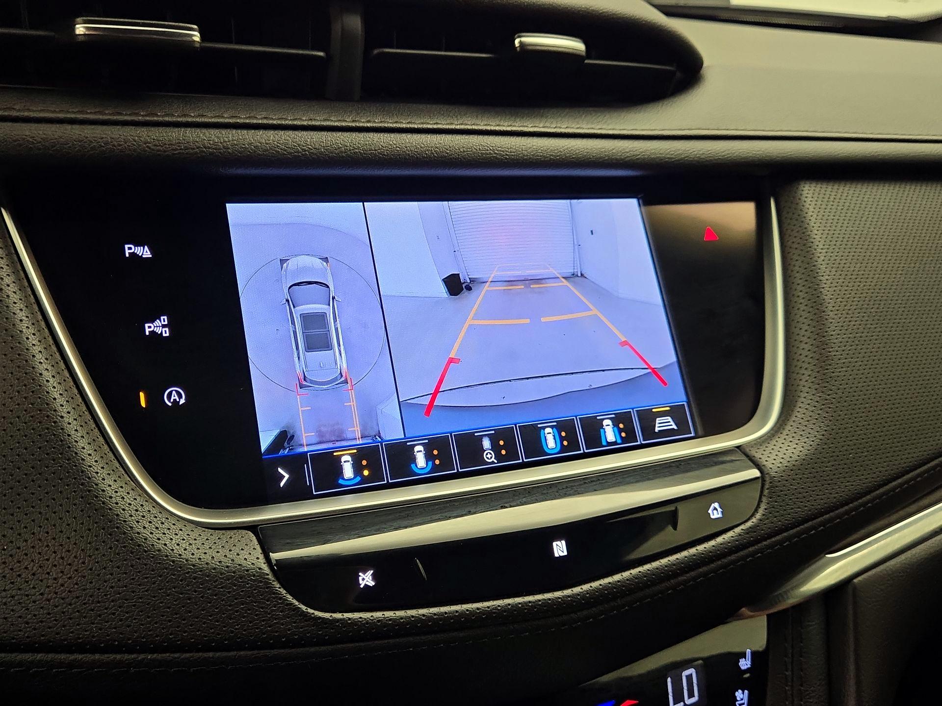 Thumbnail: 2020 Cadillac XT5 - 15