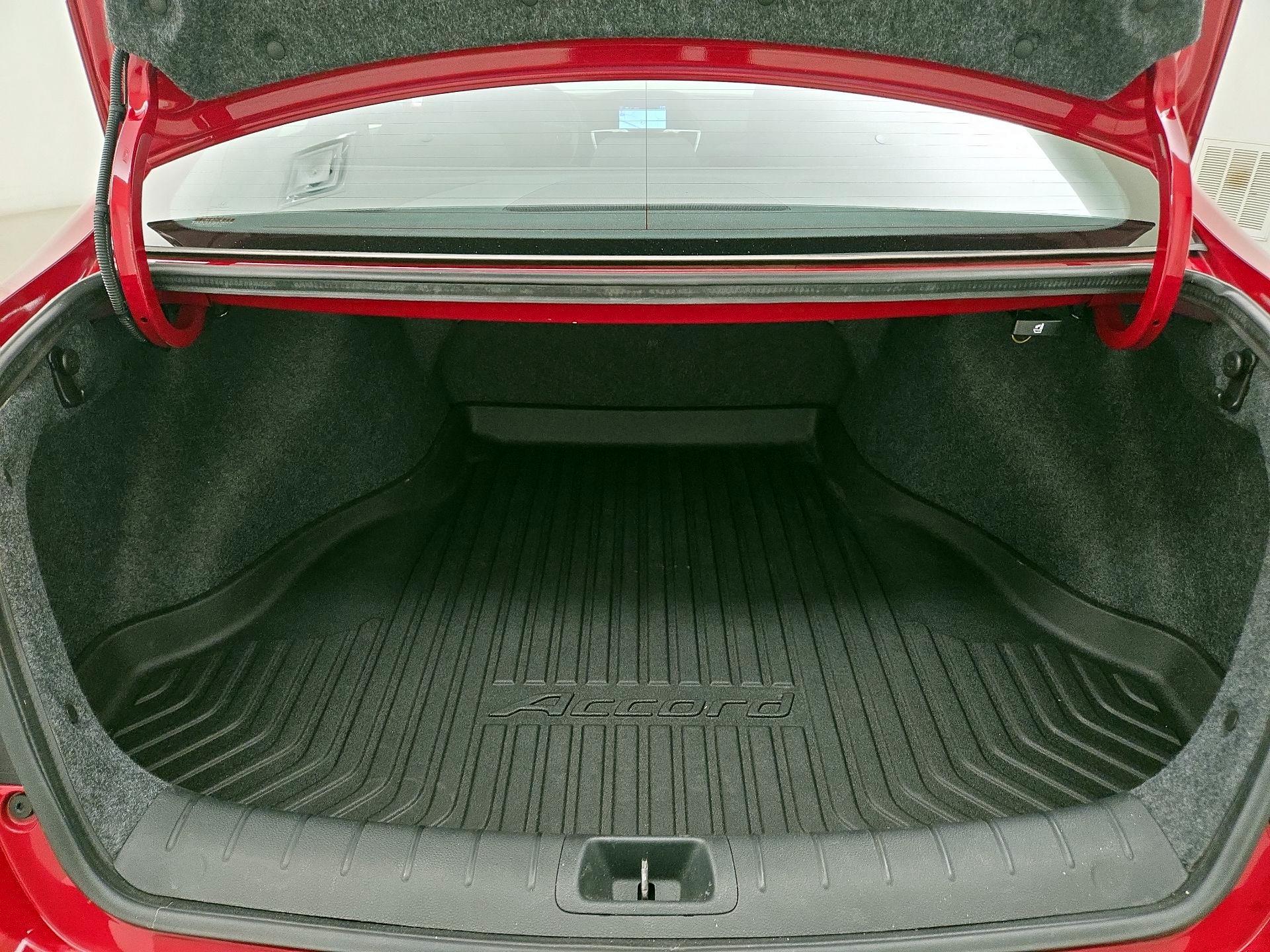 Thumbnail: 2013 Honda Accord - 20