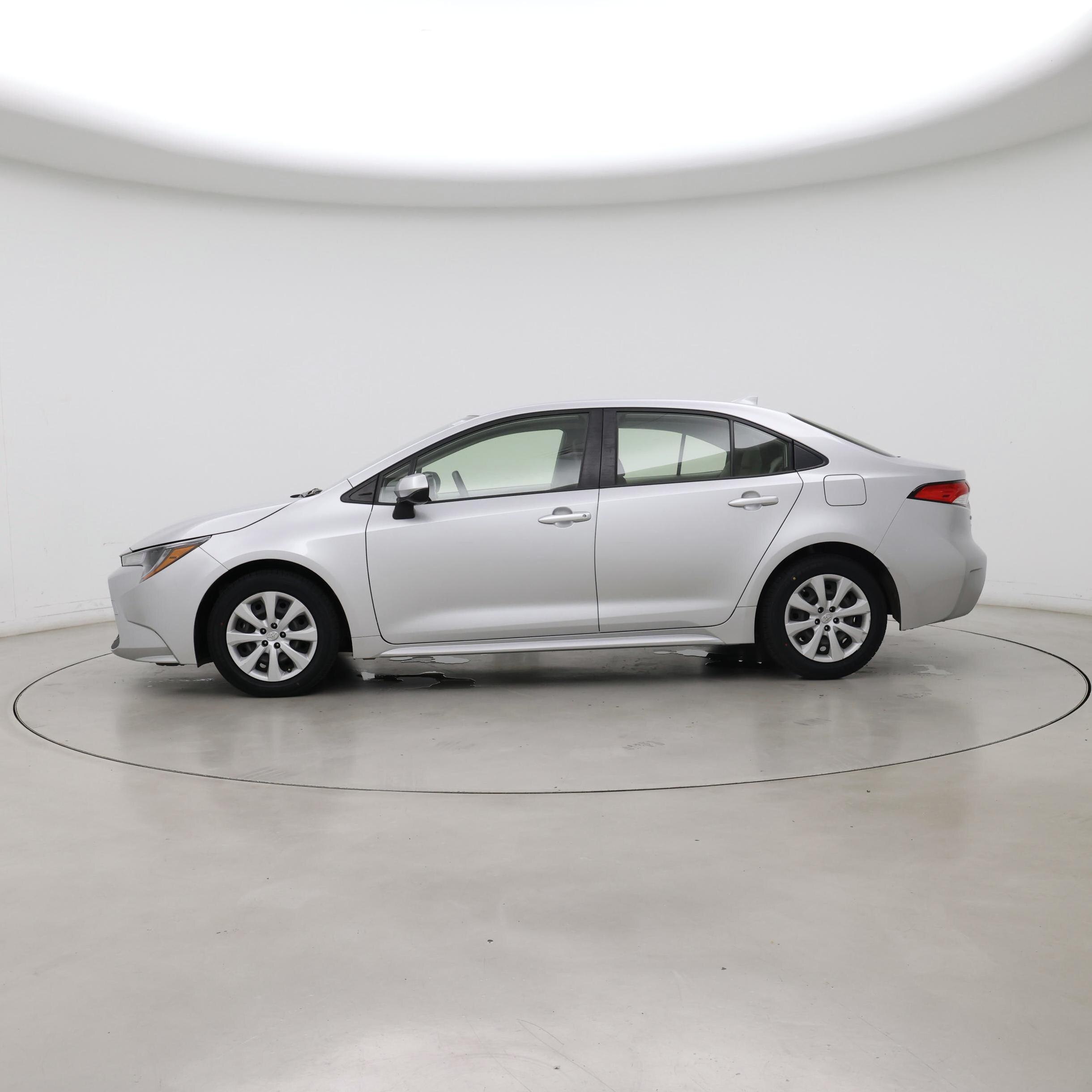 Thumbnail: 2022 Toyota Corolla - 3