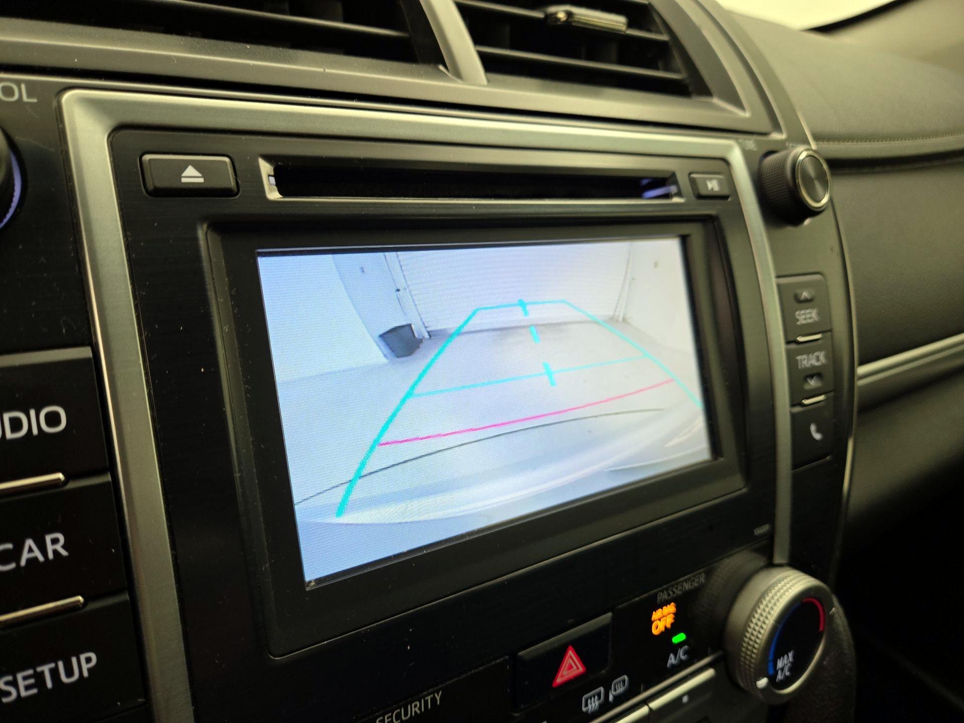 Thumbnail: 2014 Toyota Camry - 14