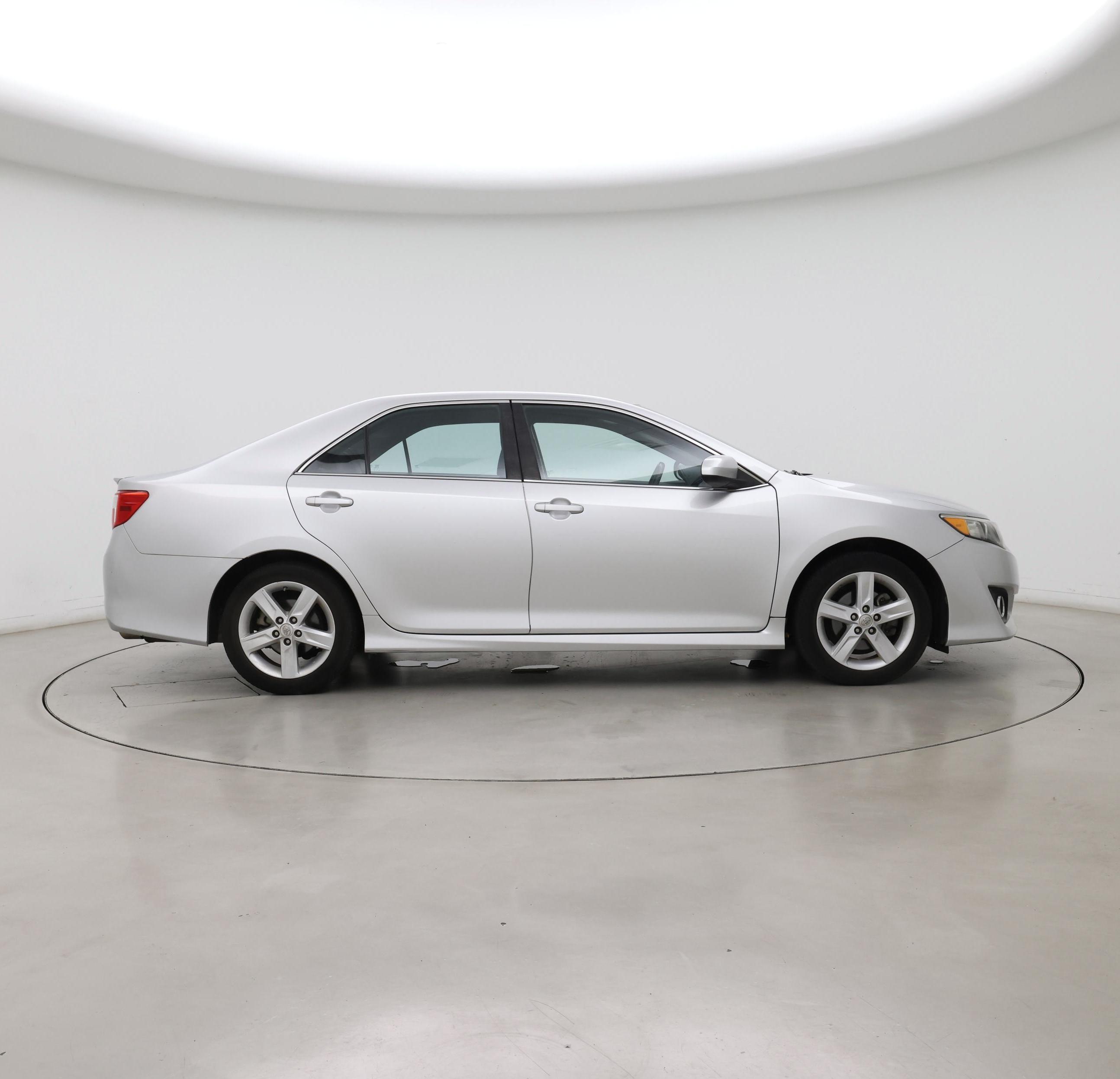Thumbnail: 2014 Toyota Camry - 7