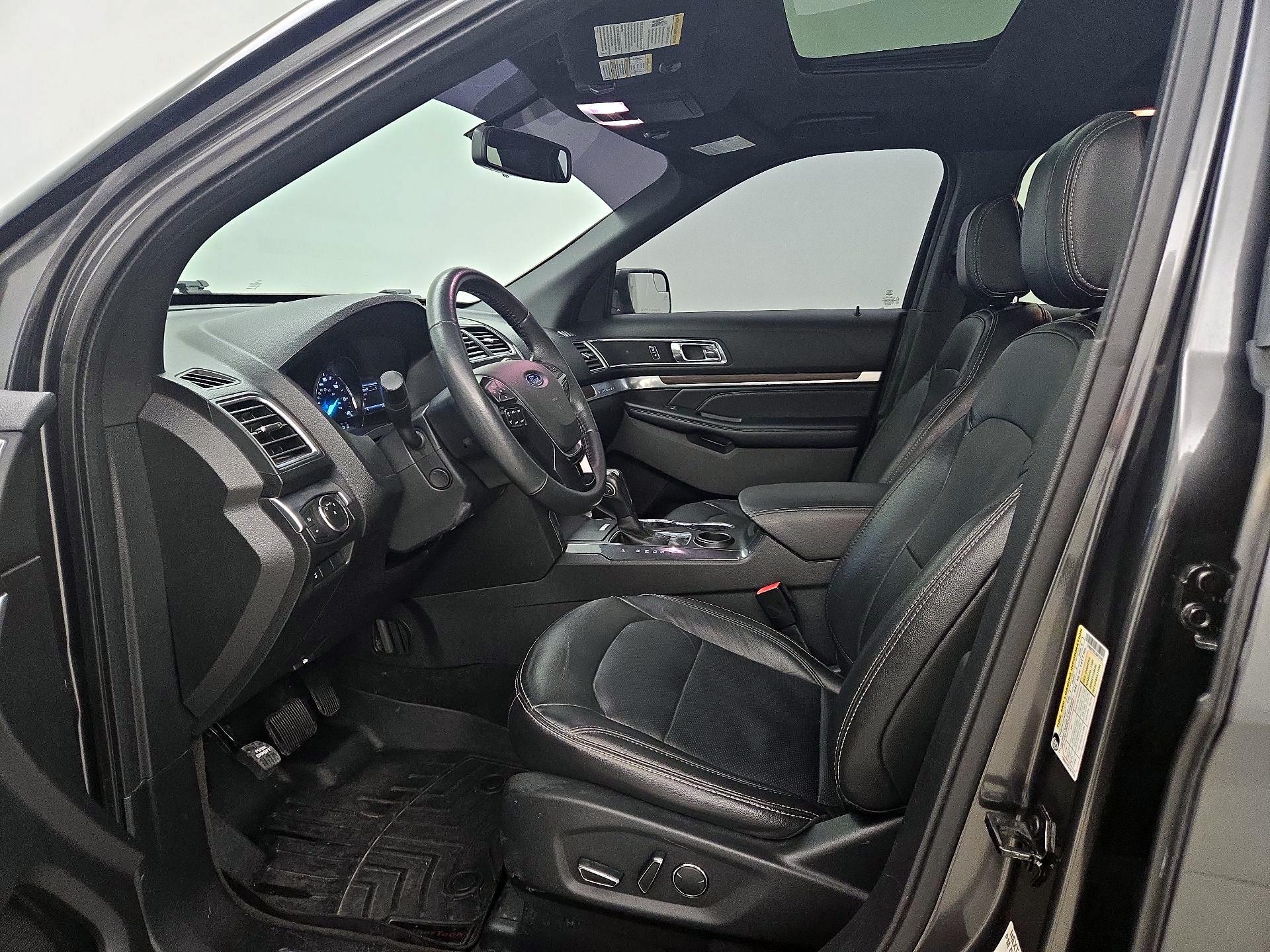Thumbnail: 2018 Ford Explorer - 11