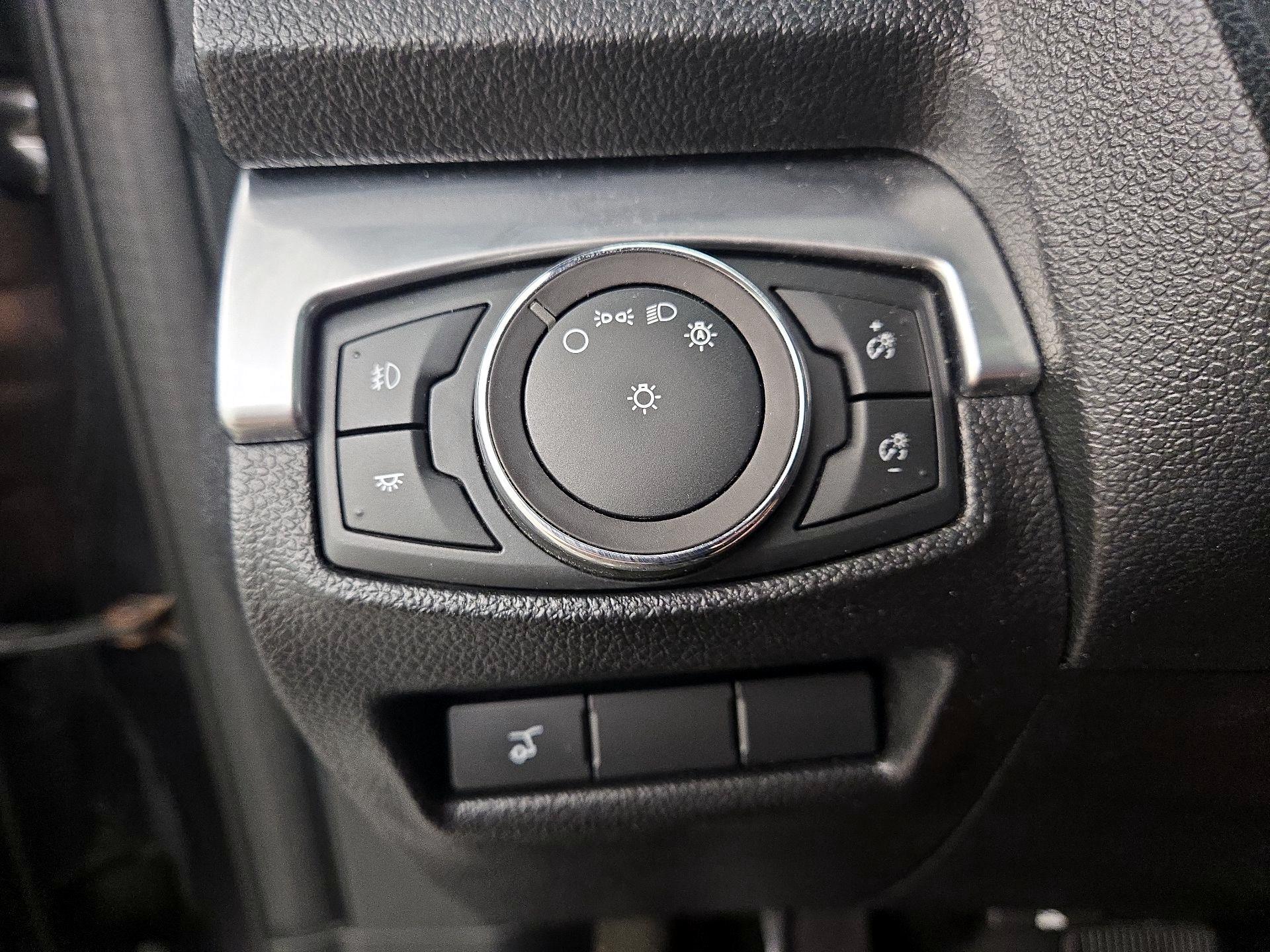Thumbnail: 2018 Ford Explorer - 13