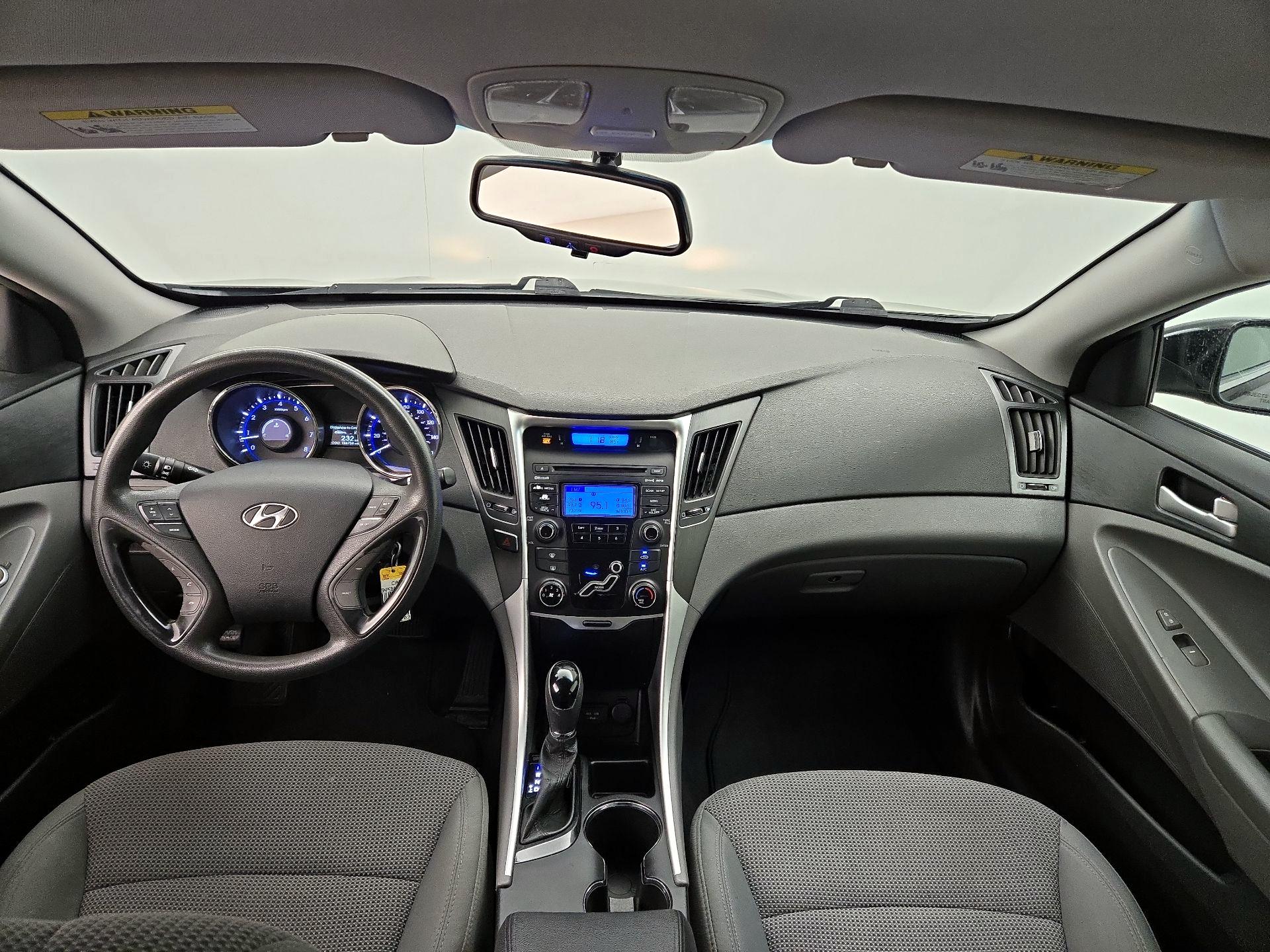 Thumbnail: 2013 Hyundai Sonata - 9