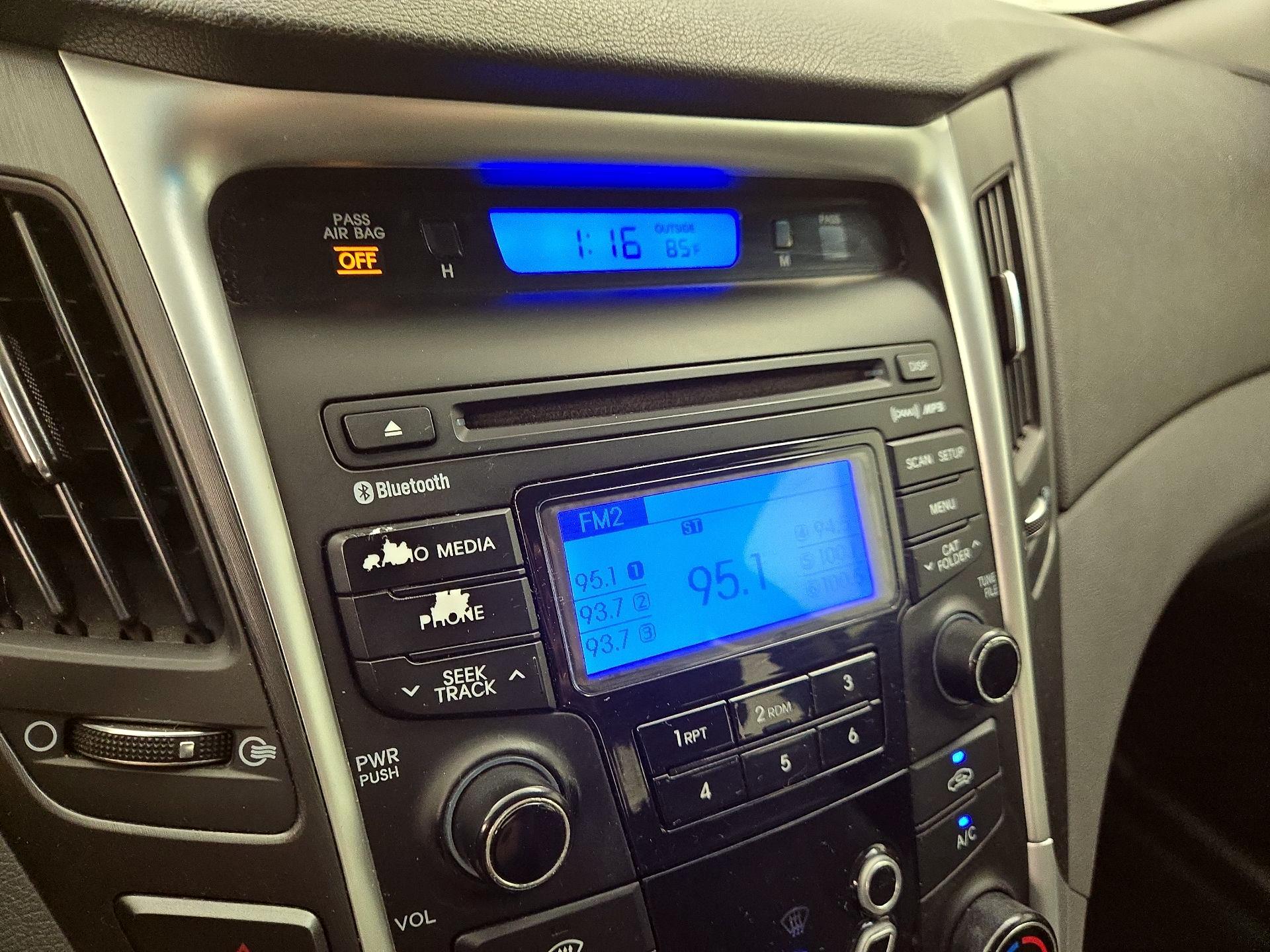 Thumbnail: 2013 Hyundai Sonata - 14