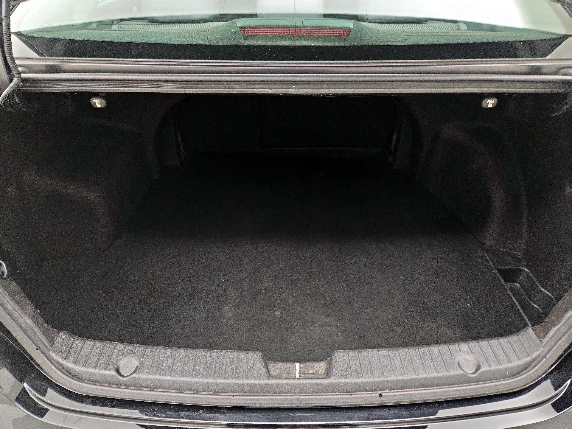 Thumbnail: 2013 Hyundai Sonata - 19