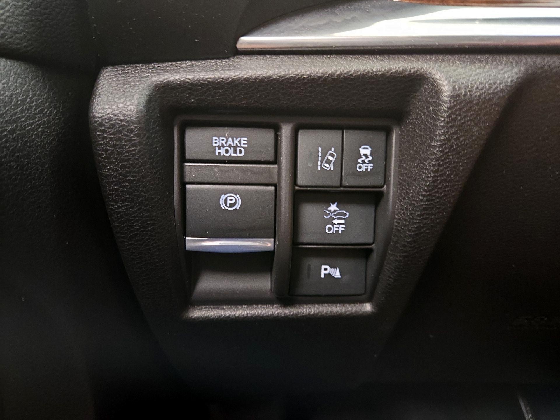 Thumbnail: 2018 Acura MDX - 13