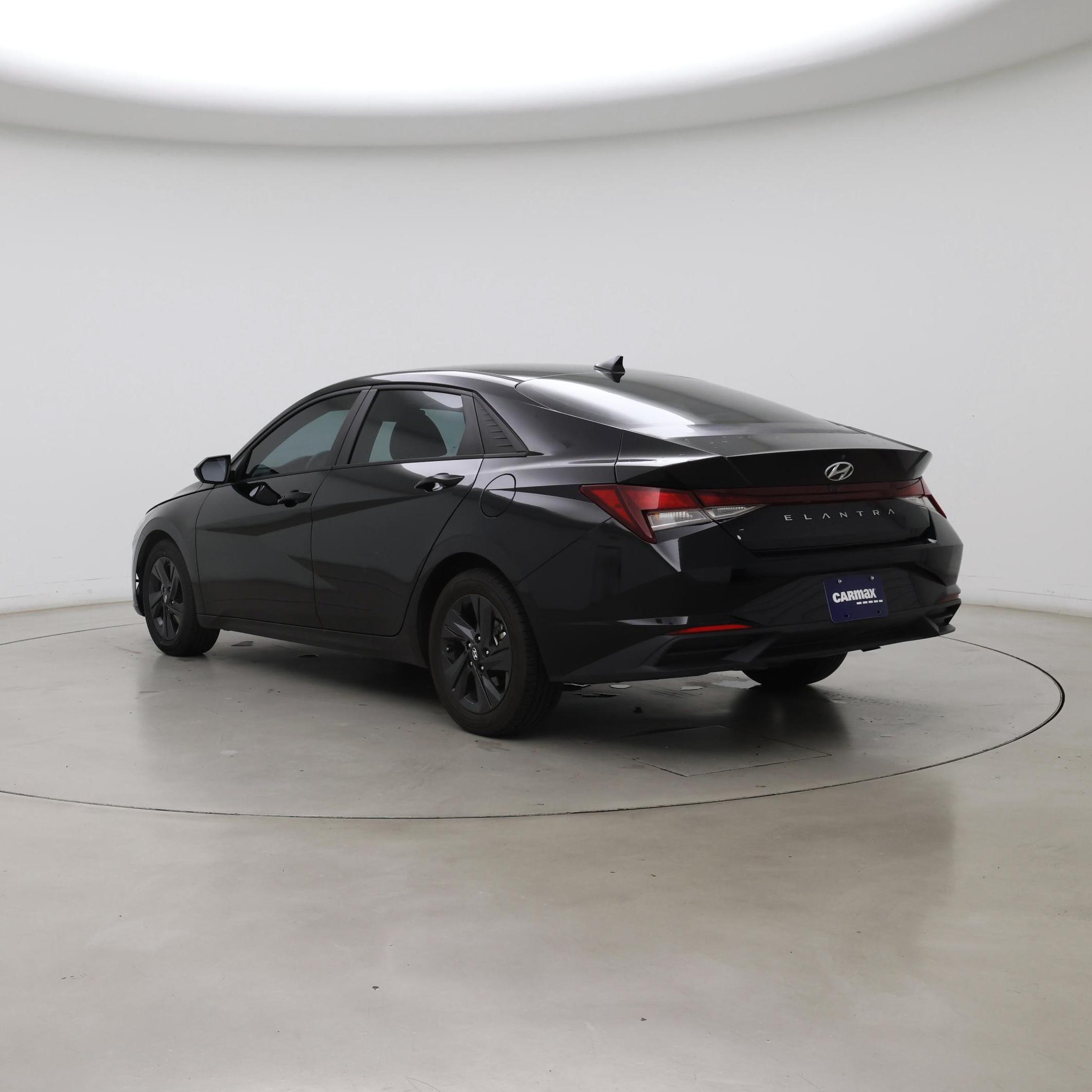Thumbnail: 2021 Hyundai Elantra - 2