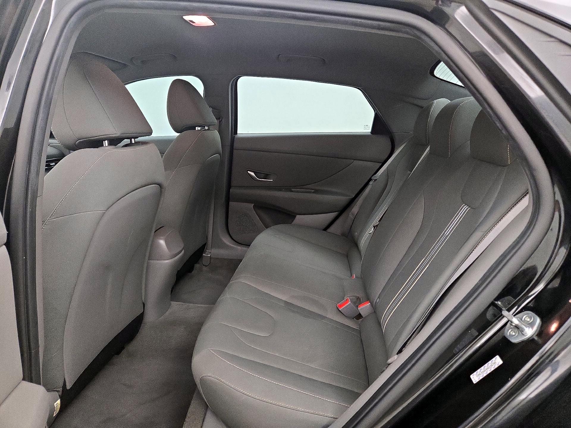 Thumbnail: 2021 Hyundai Elantra - 19