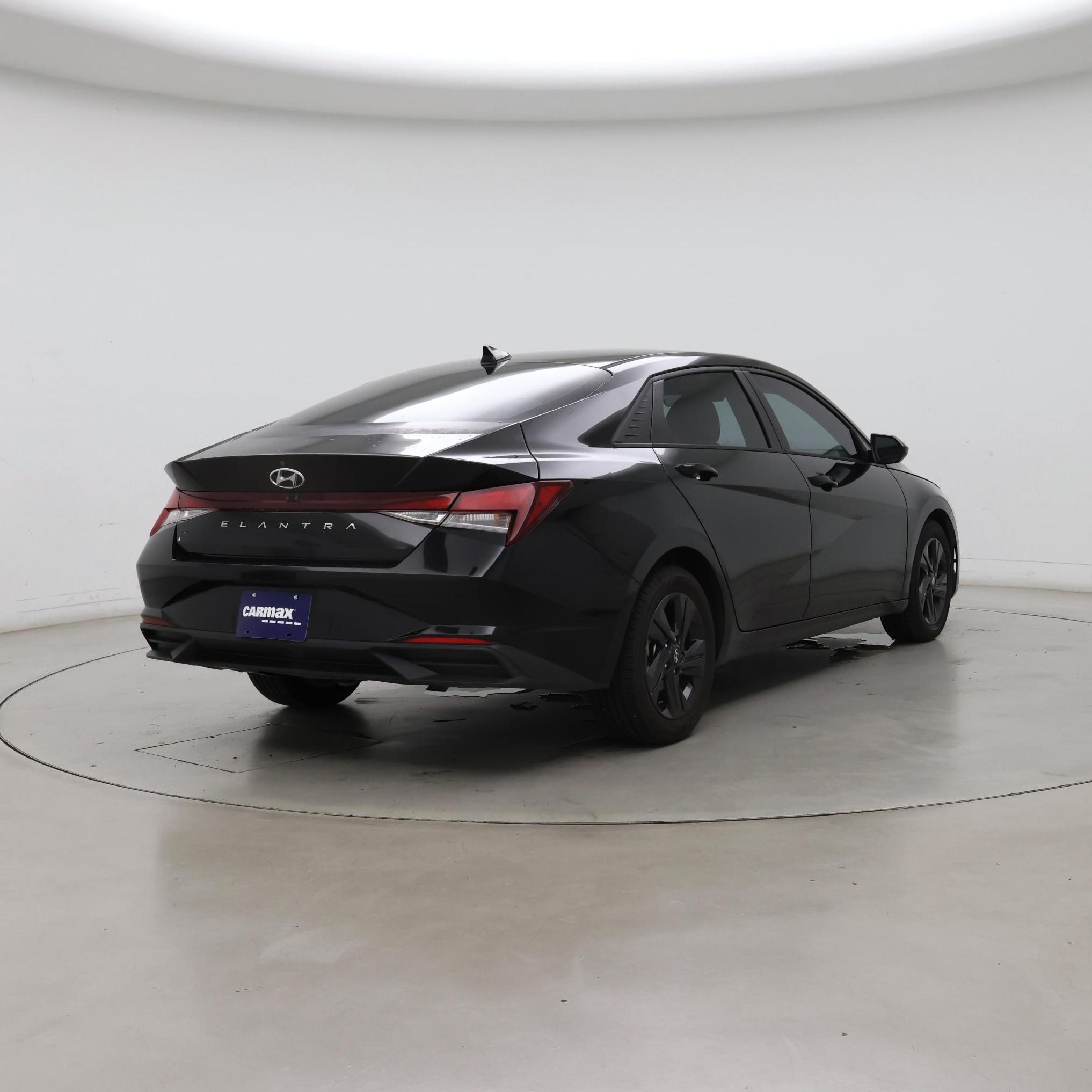 Thumbnail: 2021 Hyundai Elantra - 8