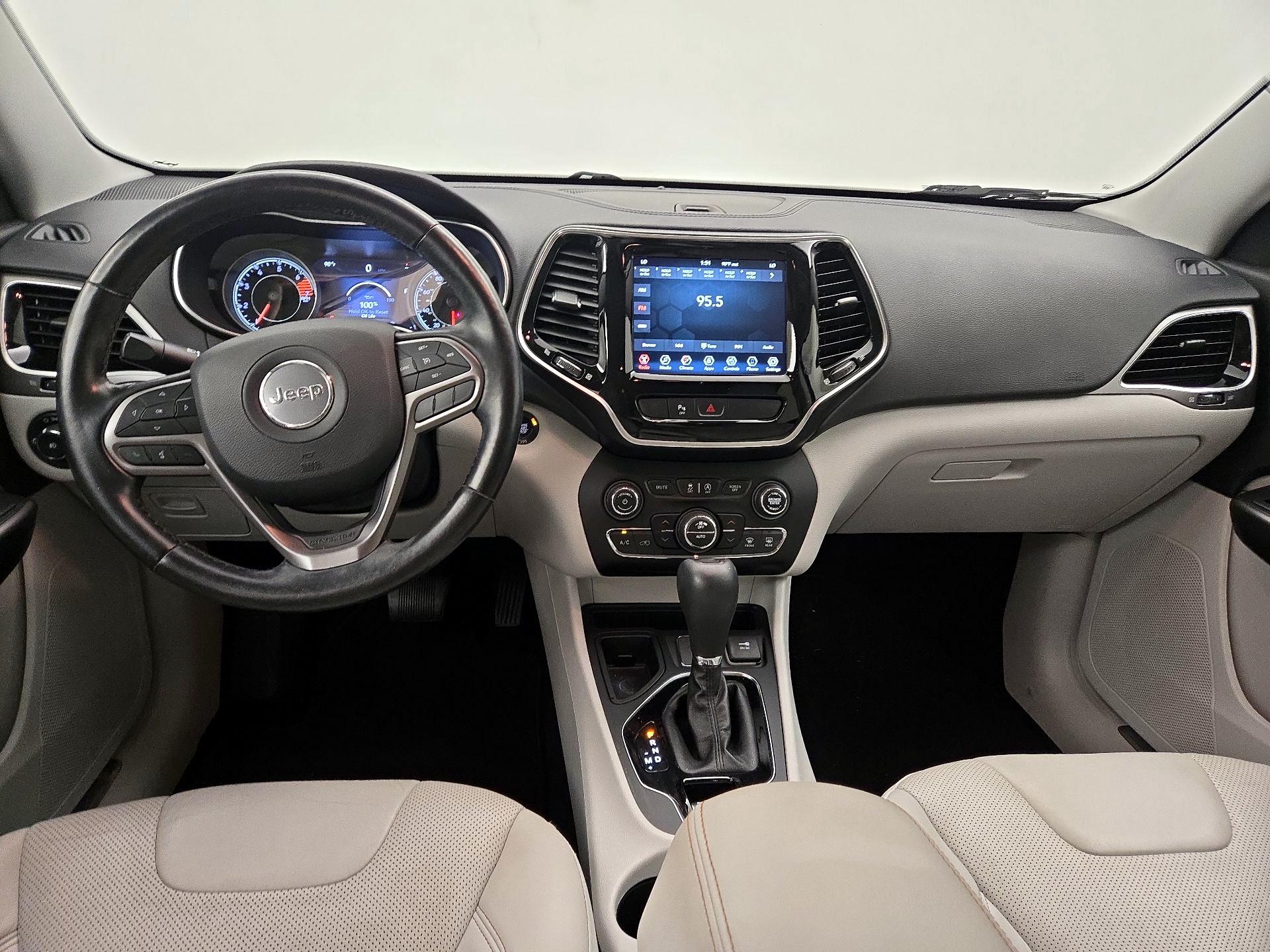Thumbnail: 2020 Jeep Cherokee - 9