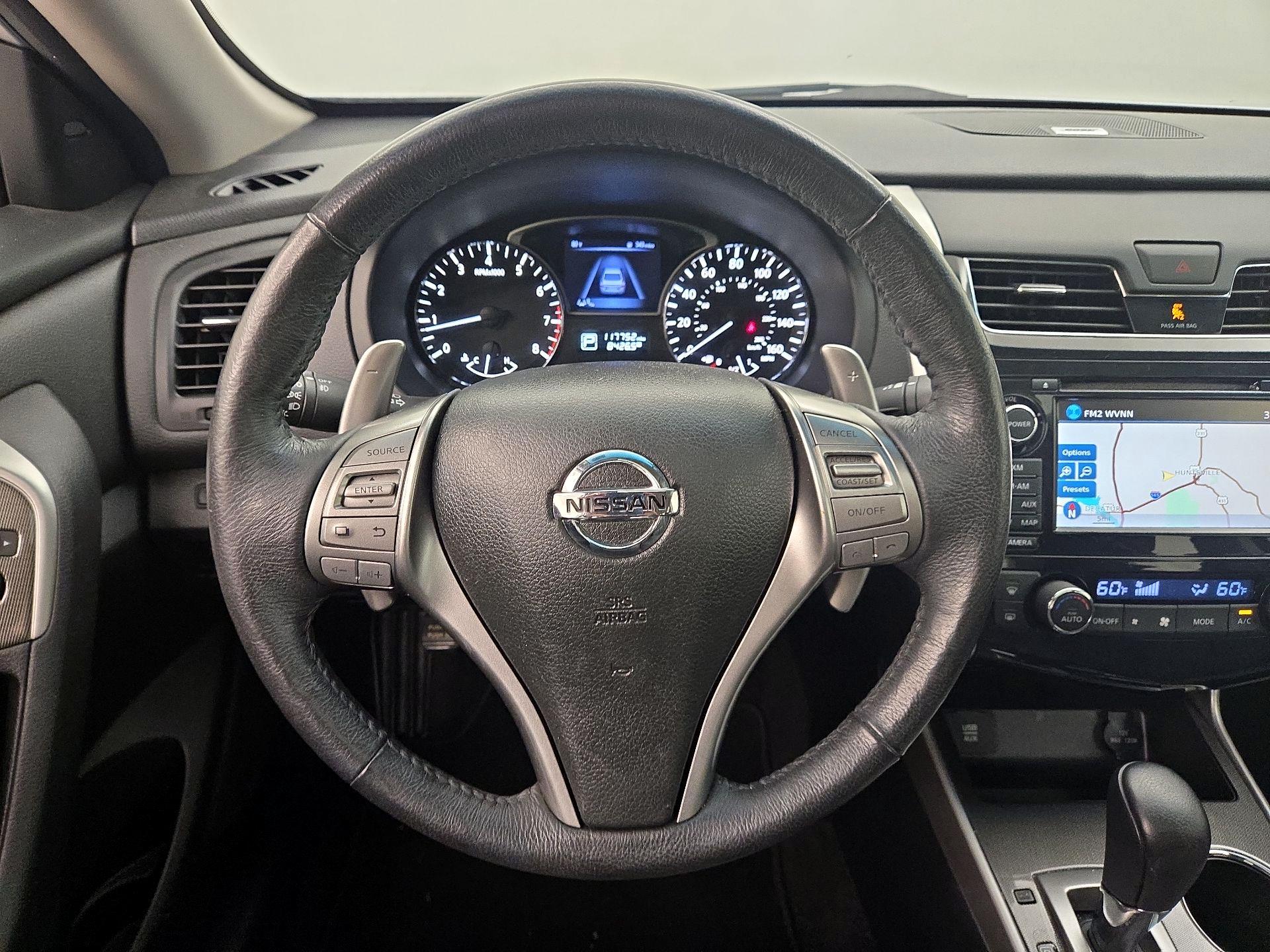 Thumbnail: 2015 Nissan Altima - 10