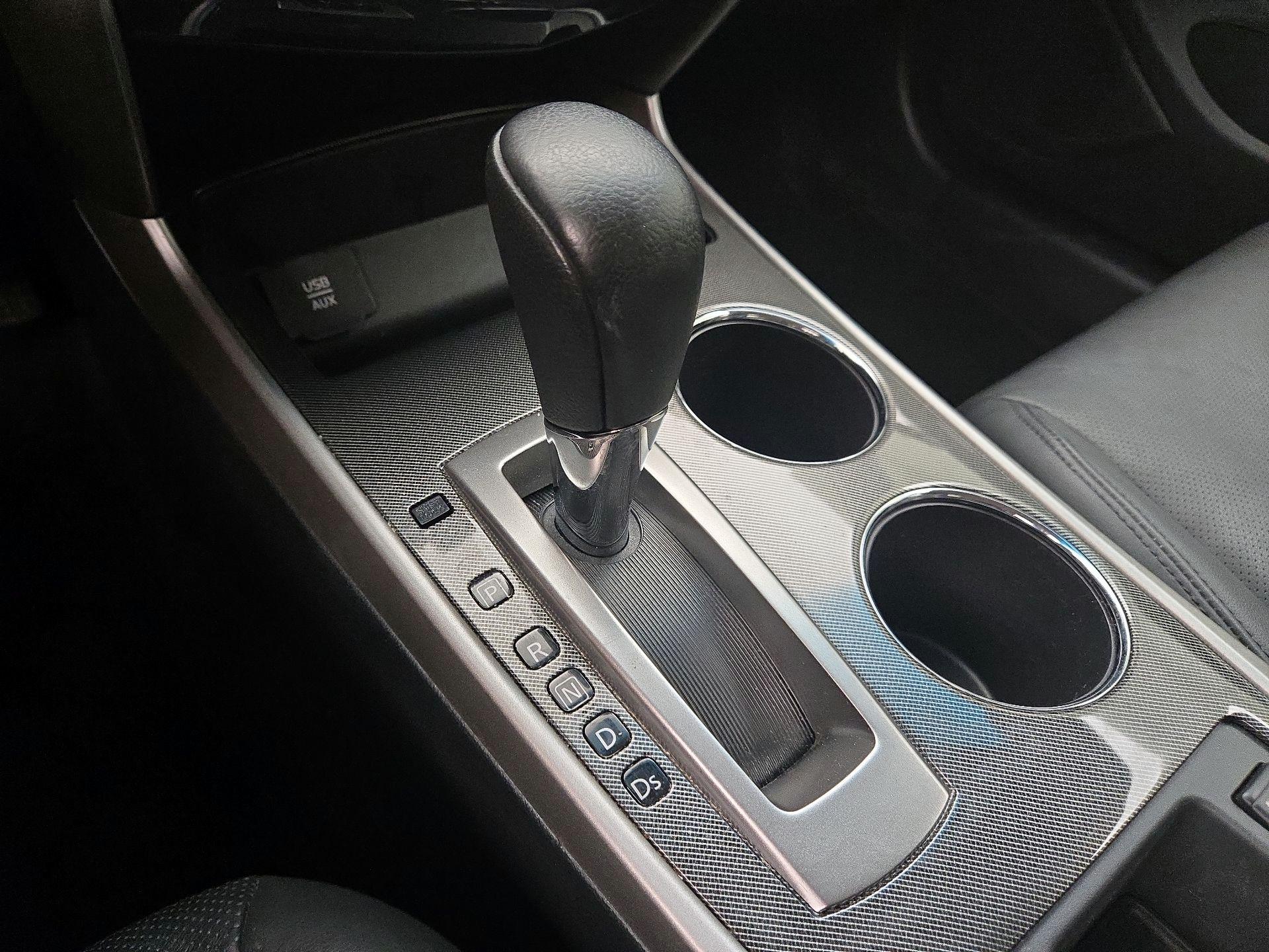 Thumbnail: 2015 Nissan Altima - 18