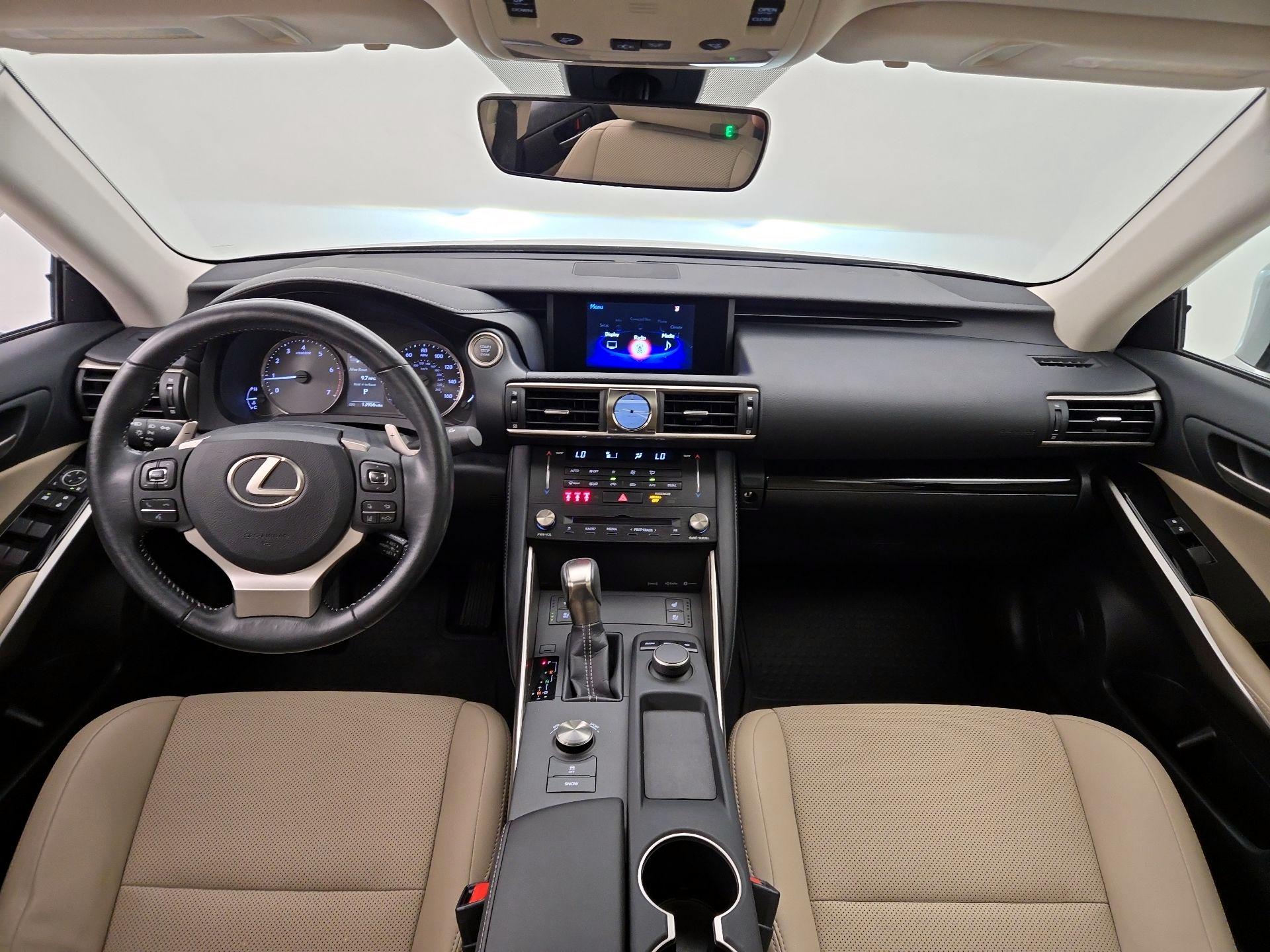 Thumbnail: 2017 Lexus IS - 9