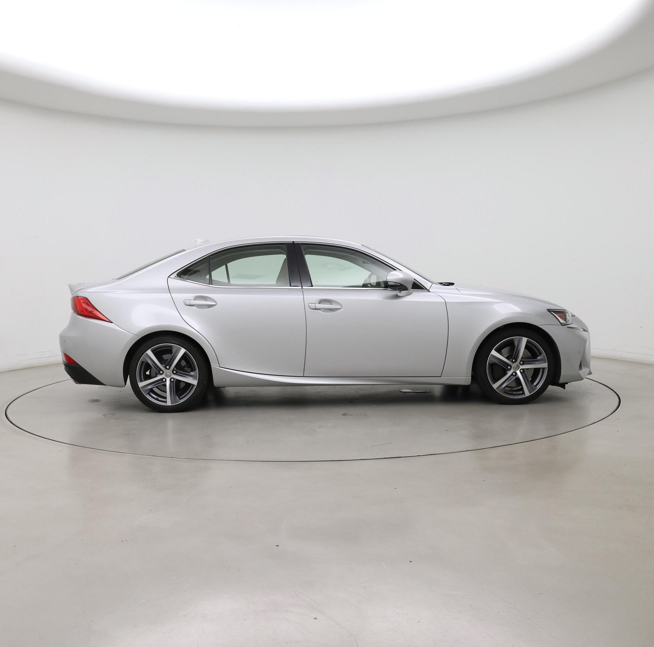 Thumbnail: 2017 Lexus IS - 7