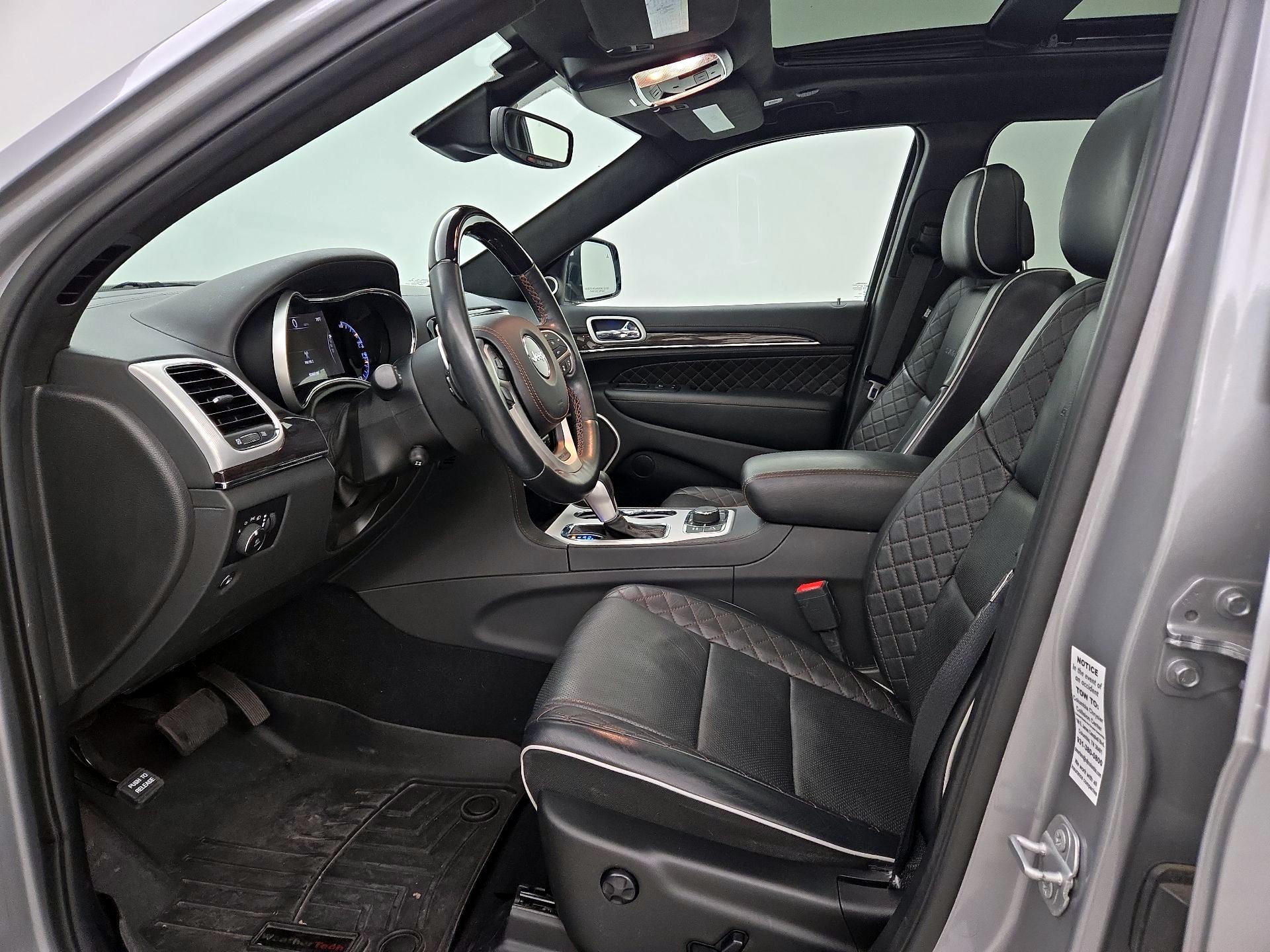 Thumbnail: 2020 Jeep Grand Cherokee - 11