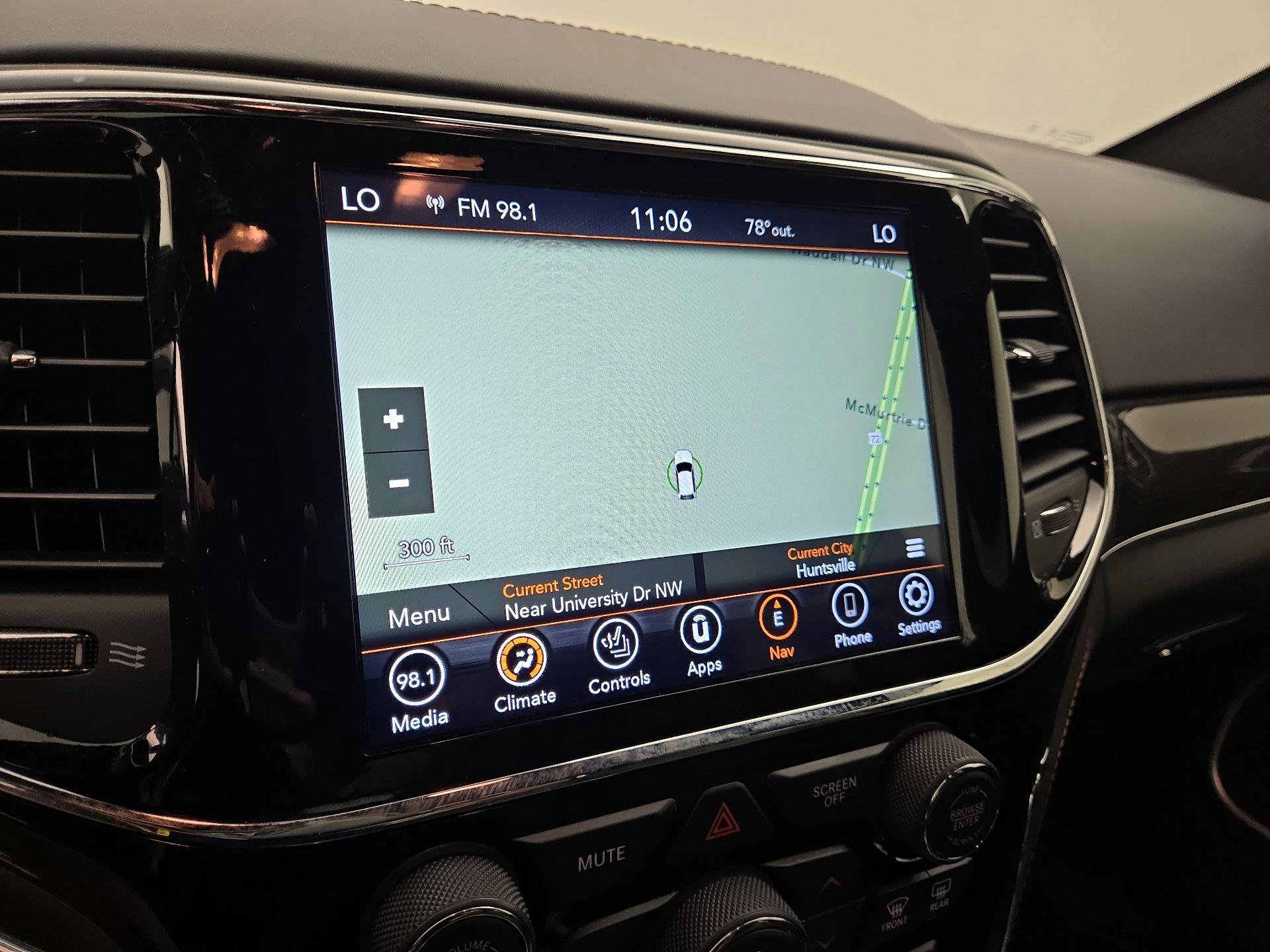 Thumbnail: 2020 Jeep Grand Cherokee - 14
