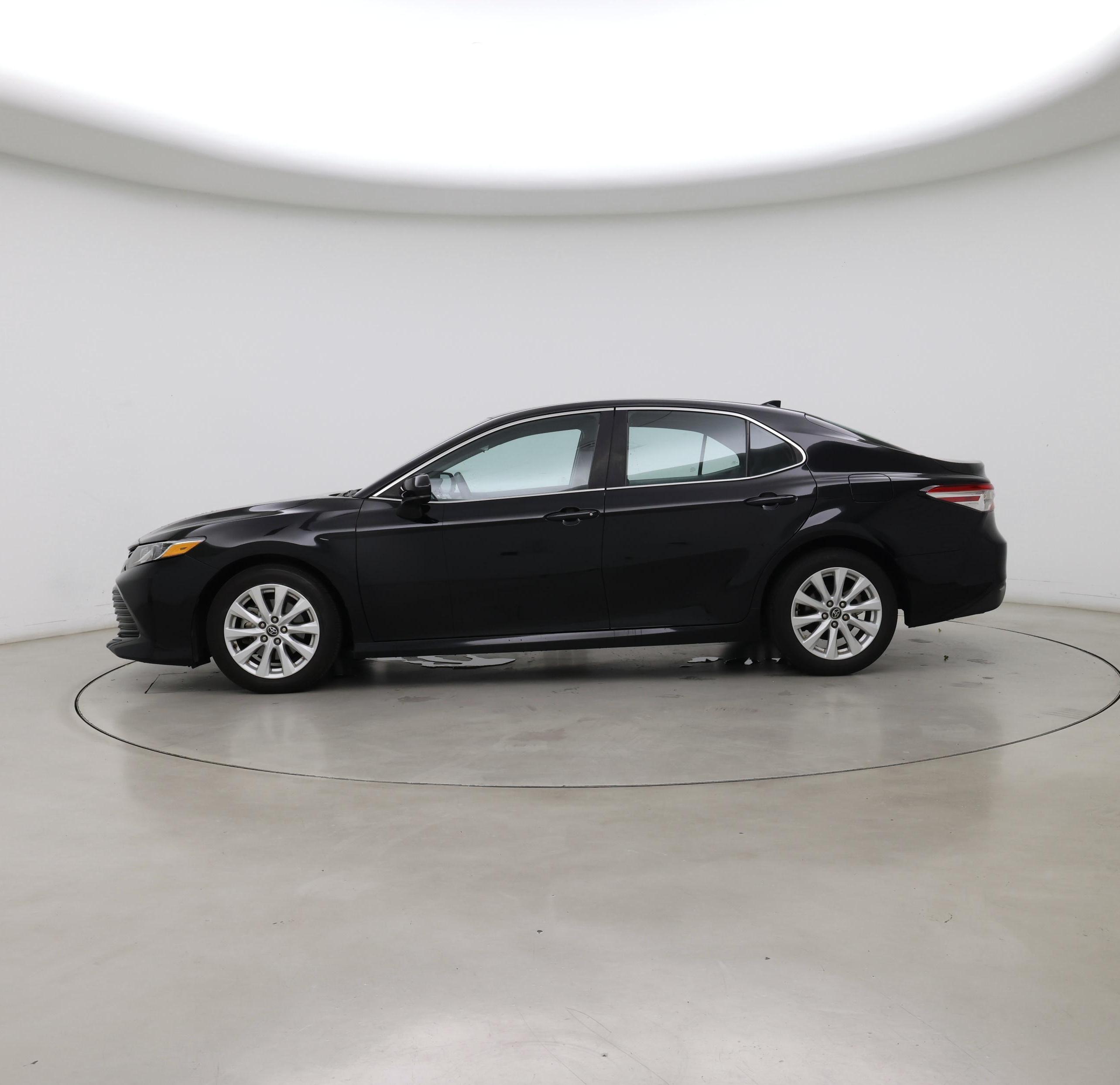 Thumbnail: 2020 Toyota Camry - 3