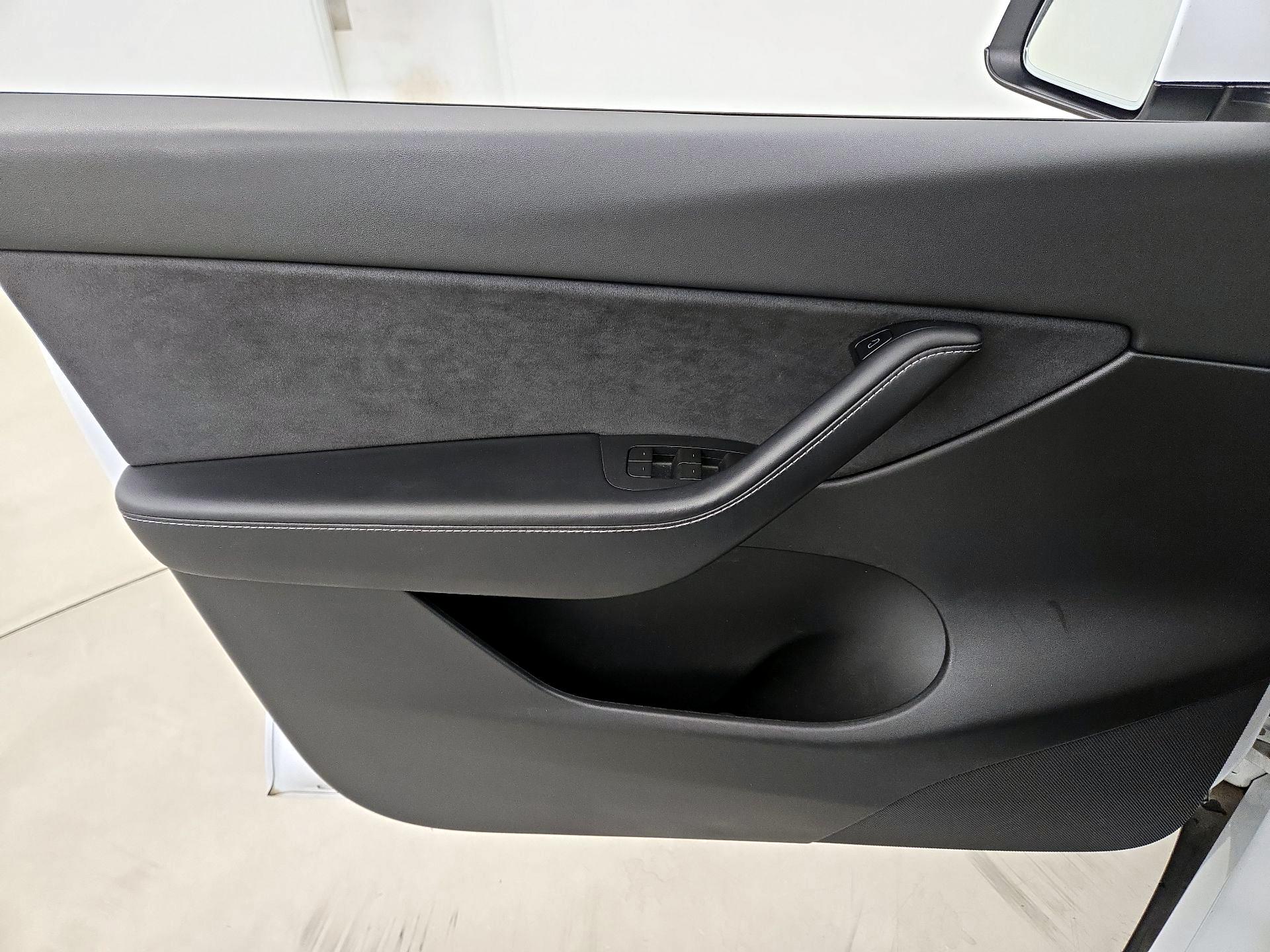 Thumbnail: 2021 Tesla Model Y - 12