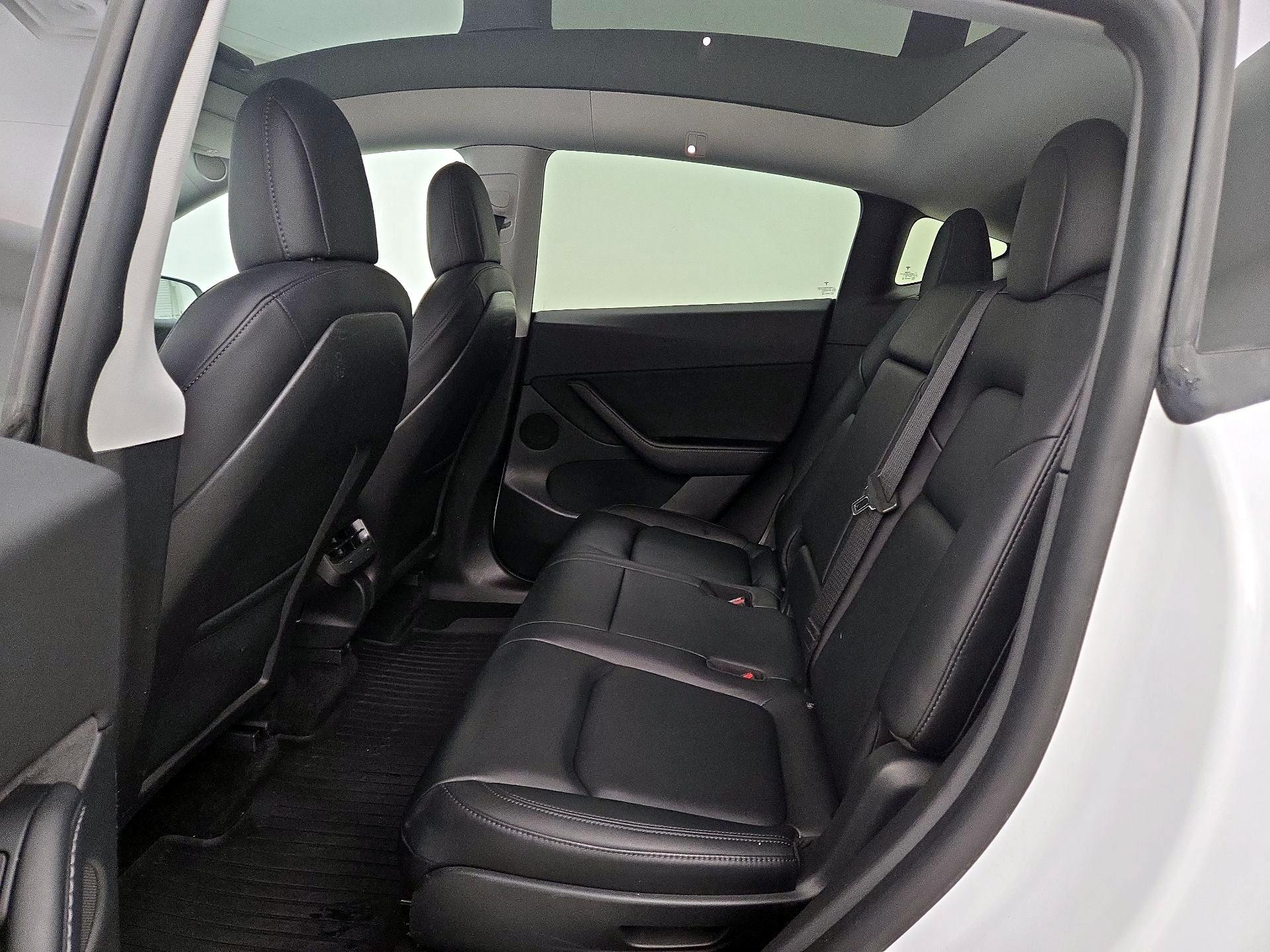 Thumbnail: 2021 Tesla Model Y - 19