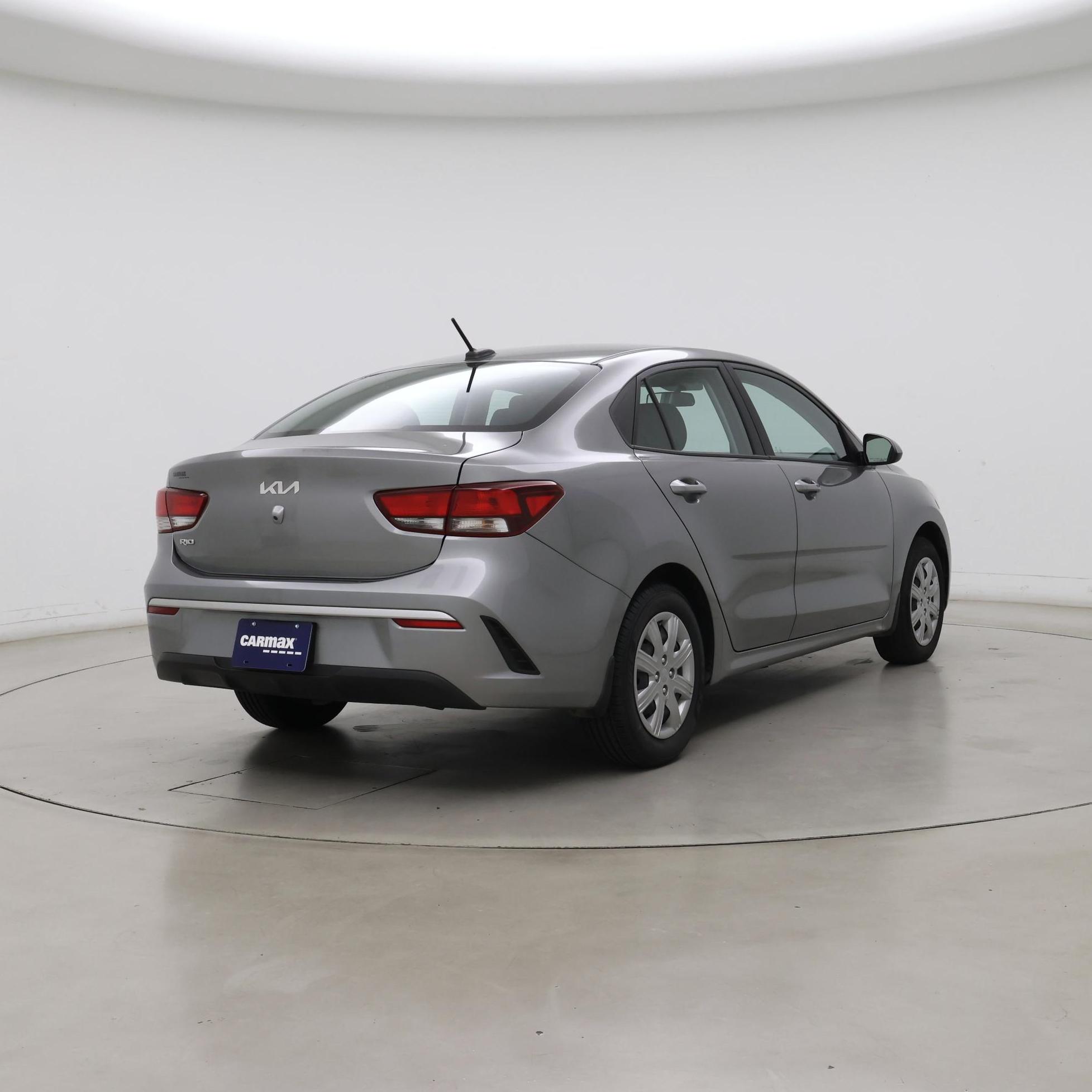 Thumbnail: 2022 Kia Rio - 8