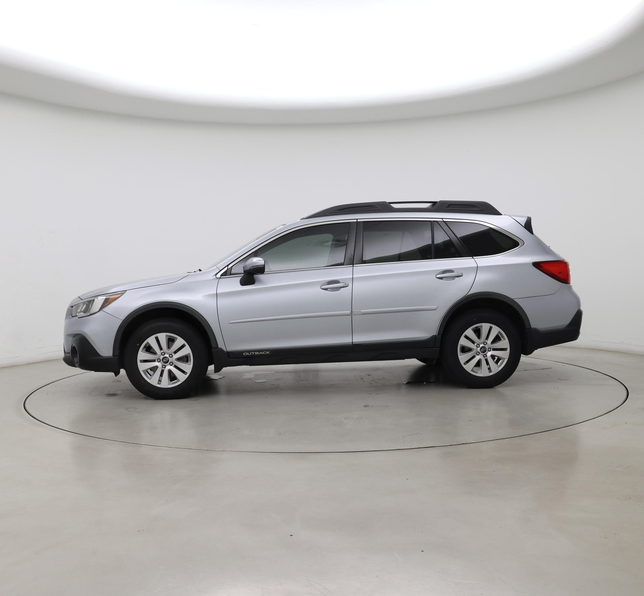 Thumbnail: 2019 Subaru Outback - 3