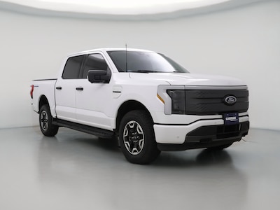 White 2022 Ford F150 Lightning XLT