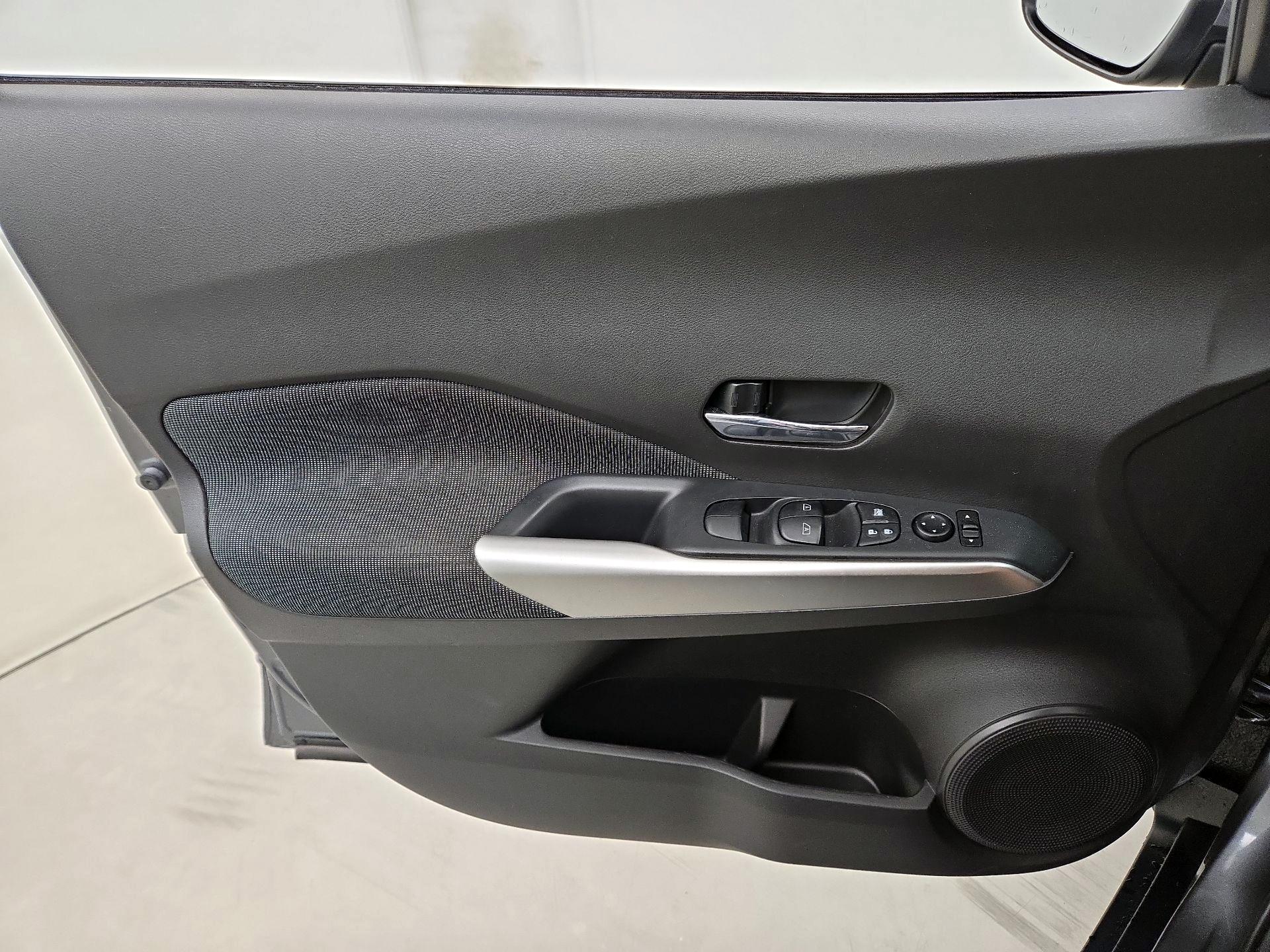 Thumbnail: 2020 Nissan Kicks - 12