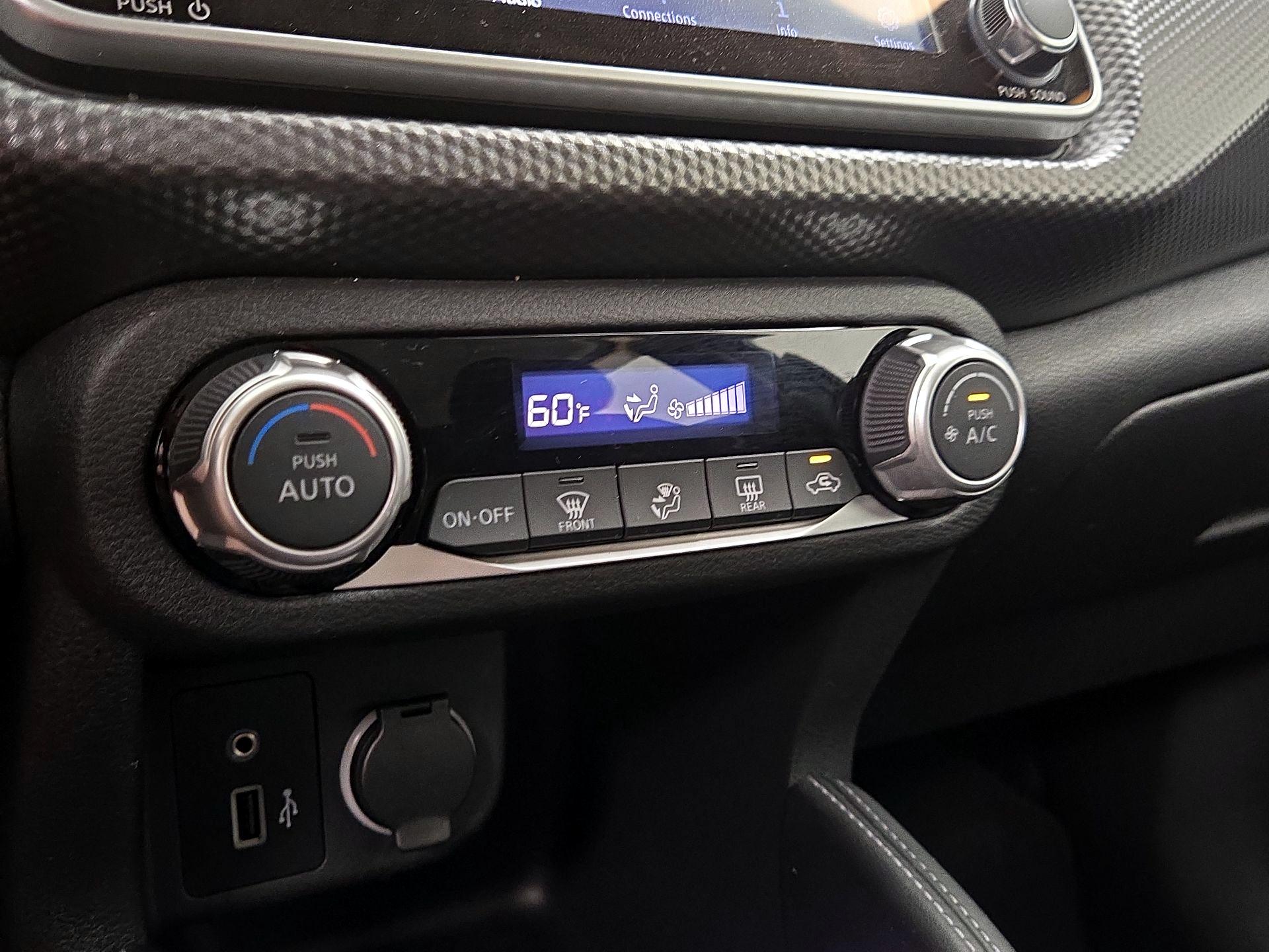 Thumbnail: 2020 Nissan Kicks - 15