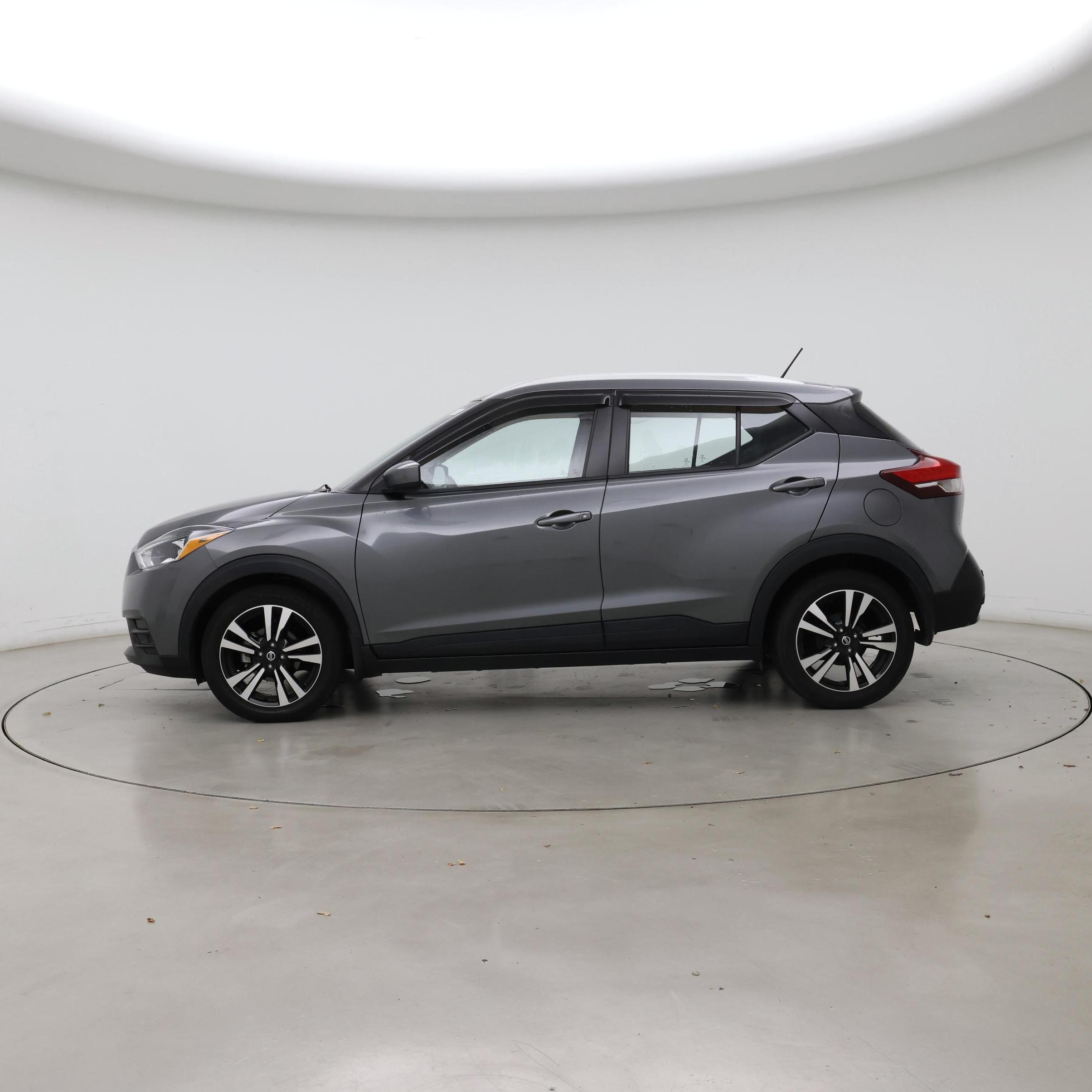 Thumbnail: 2020 Nissan Kicks - 3
