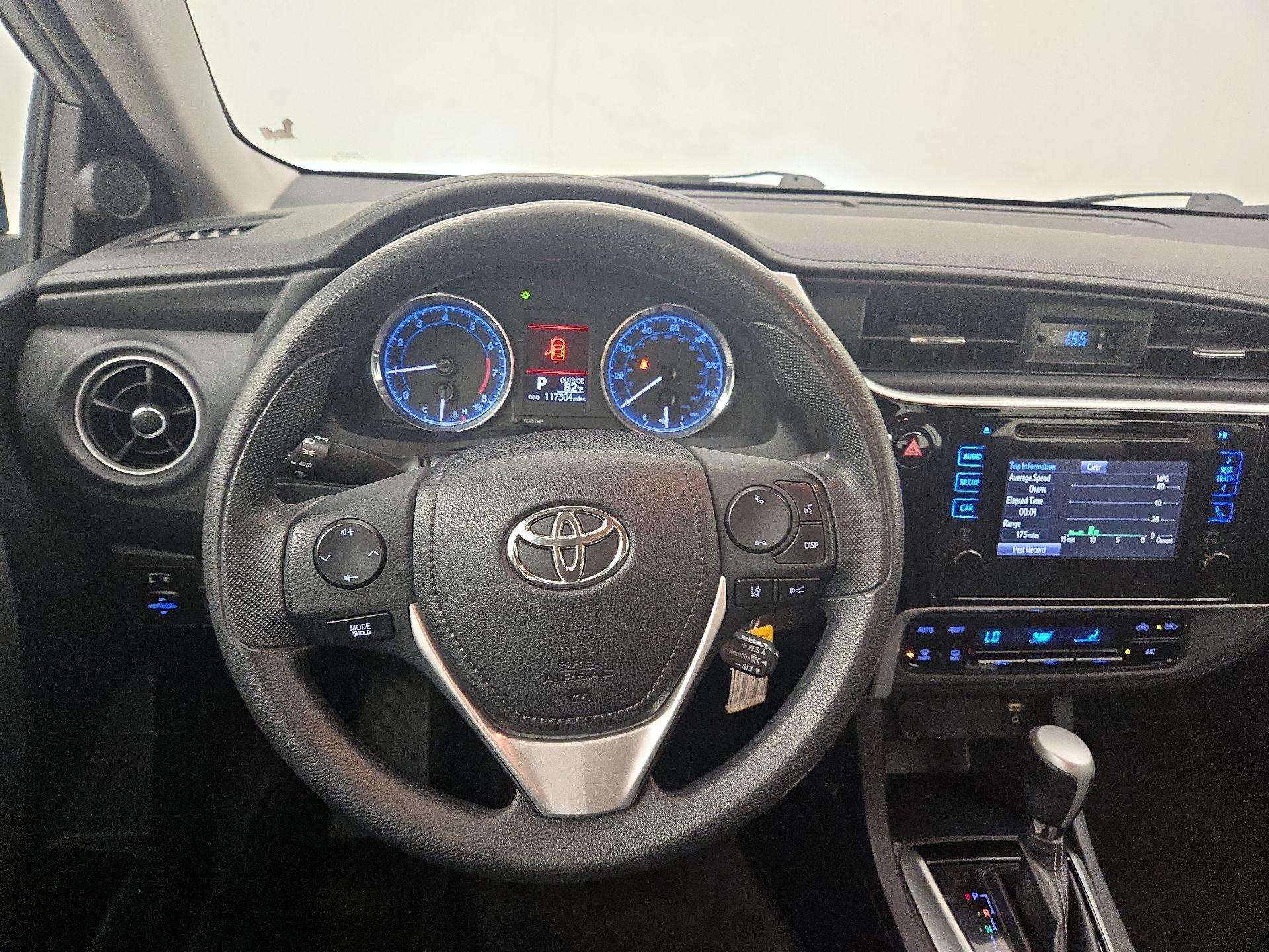 Thumbnail: 2017 Toyota Corolla - 10