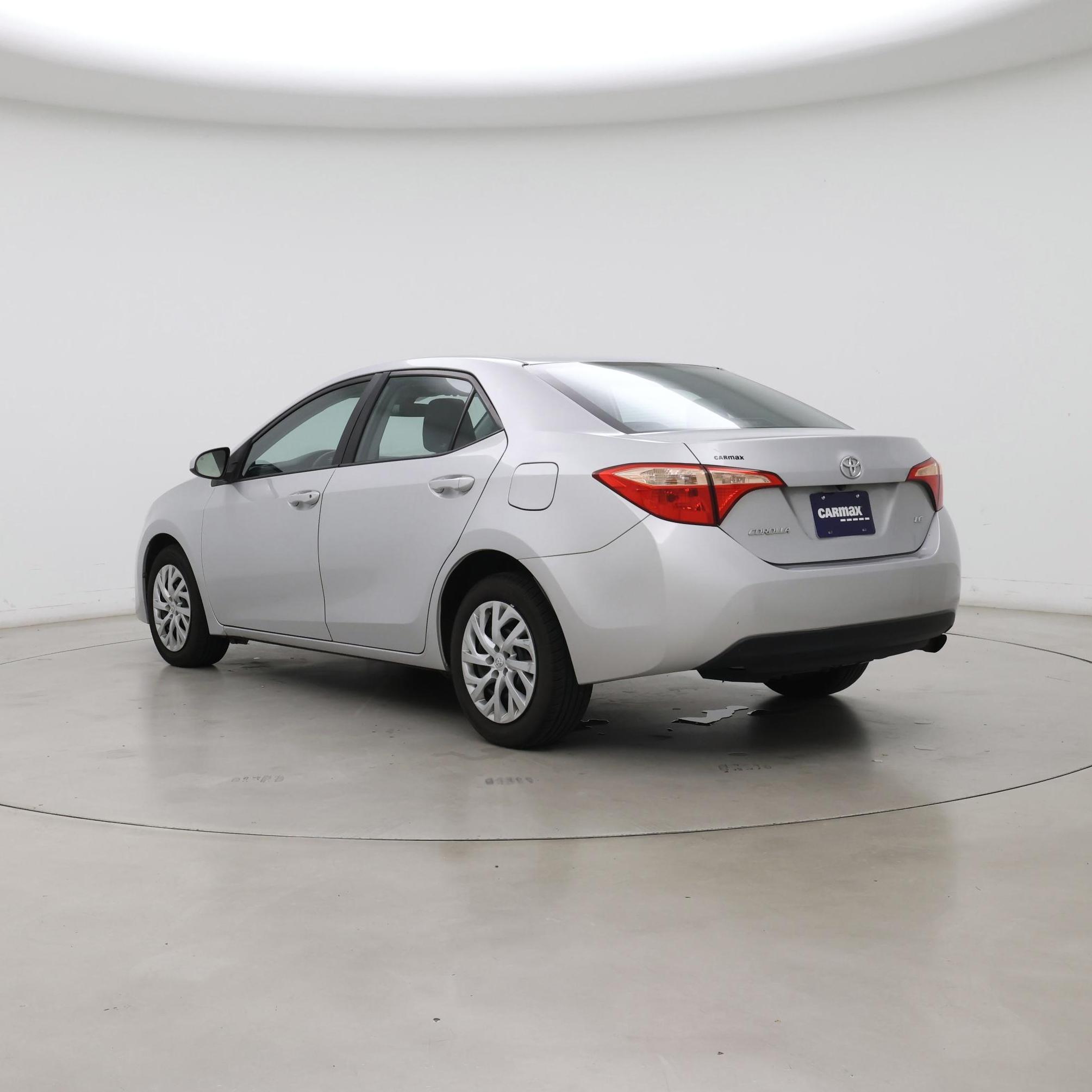 Thumbnail: 2017 Toyota Corolla - 2