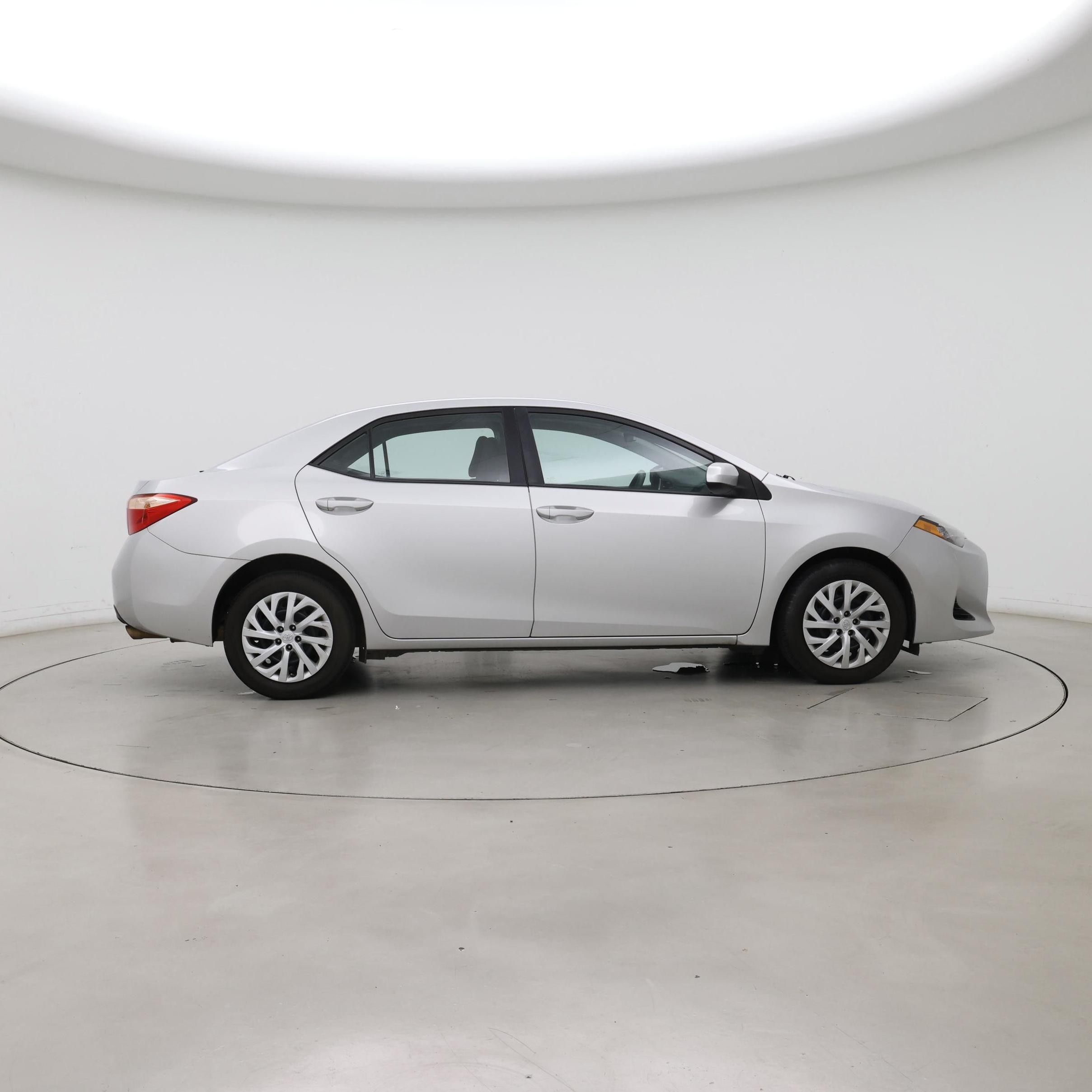 Thumbnail: 2017 Toyota Corolla - 7