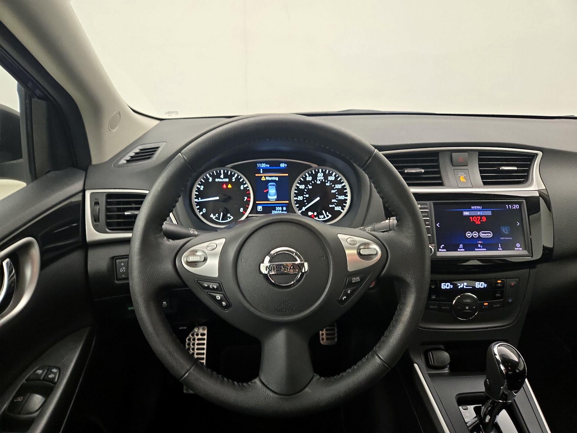 Thumbnail: 2019 Nissan Sentra - 10