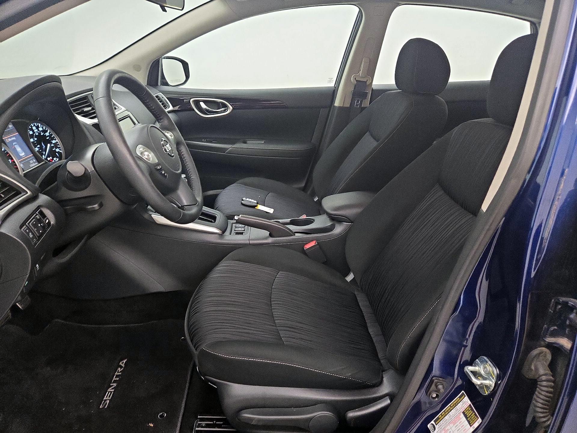 Thumbnail: 2019 Nissan Sentra - 11