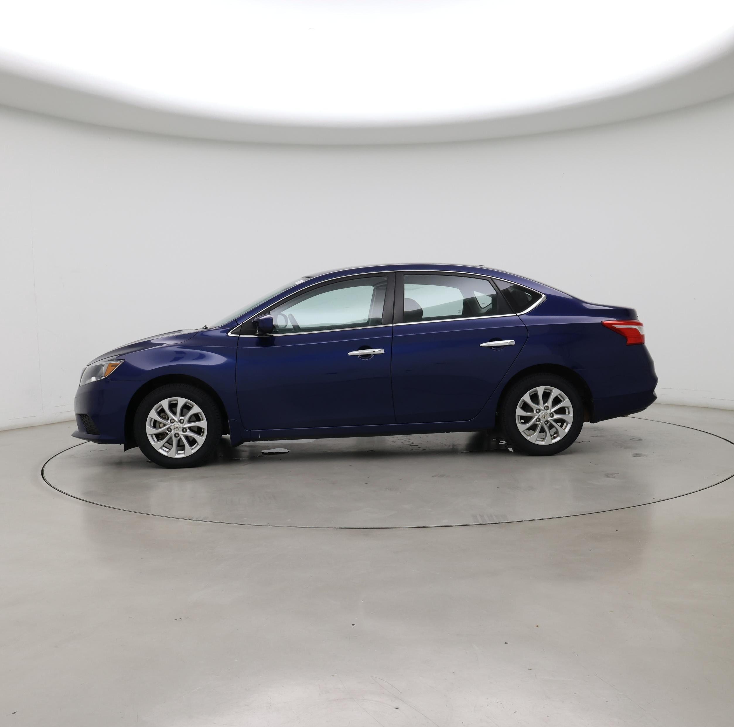 Thumbnail: 2019 Nissan Sentra - 3