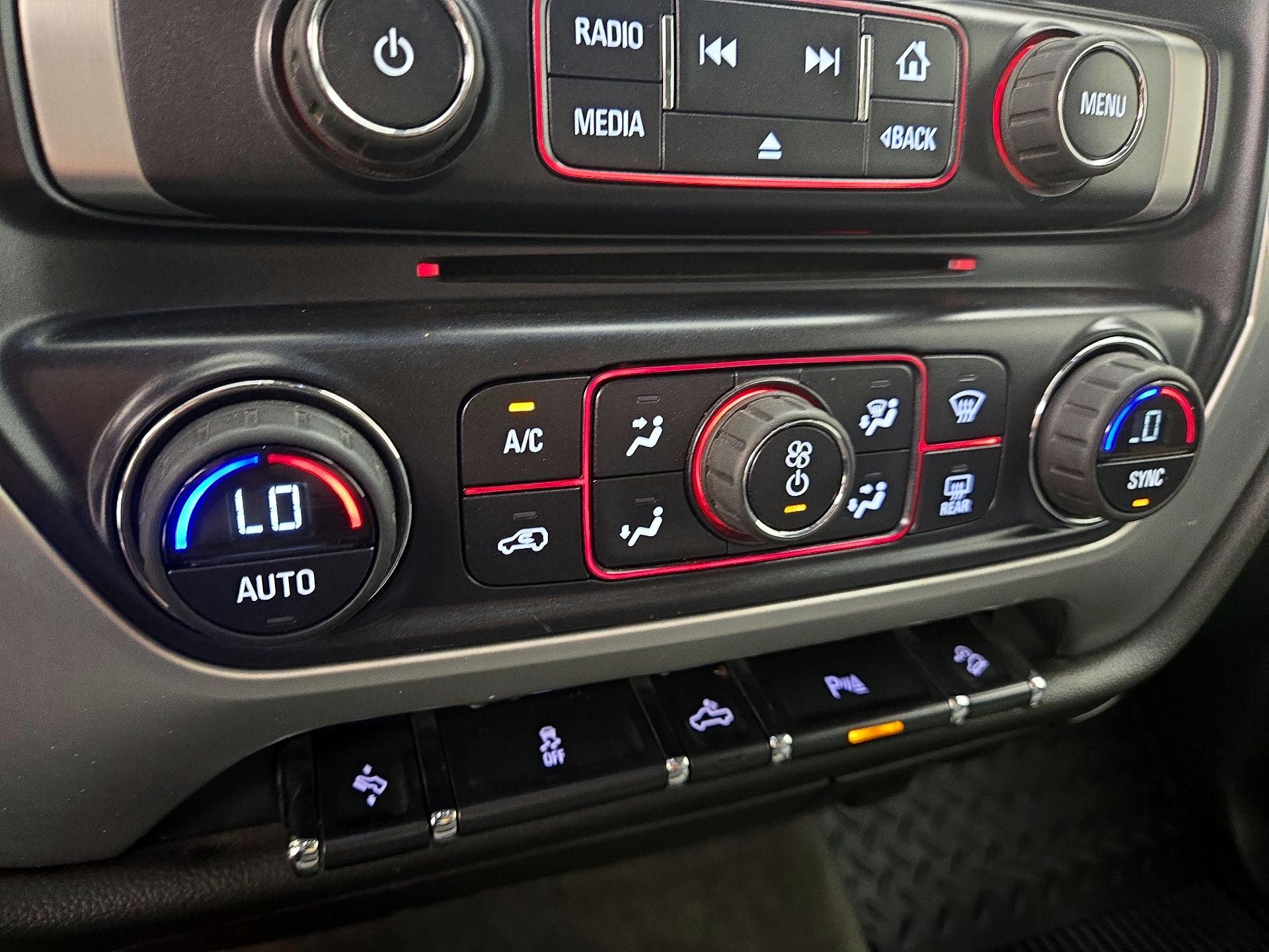 Thumbnail: 2015 GMC Sierra 1500 - 17