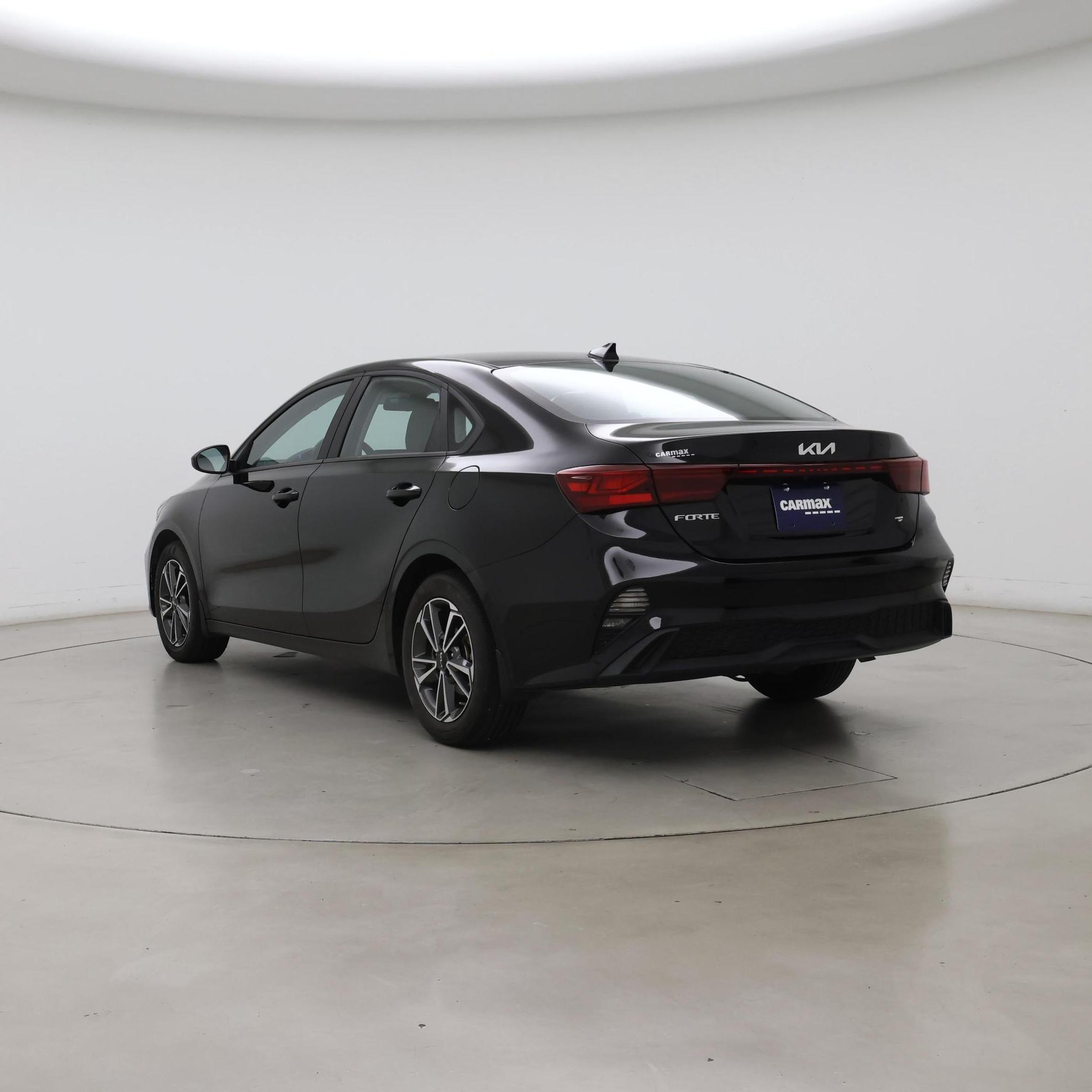 Thumbnail: 2022 Kia Forte - 2
